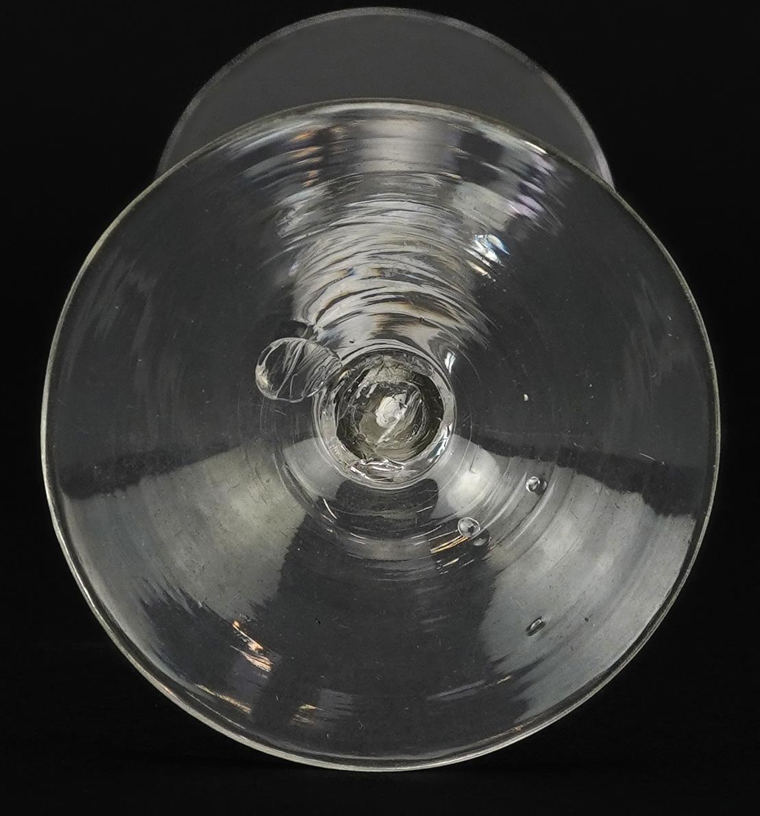 18th century wine glass with opaque twist stem, 18cm high - Image 4 of 4