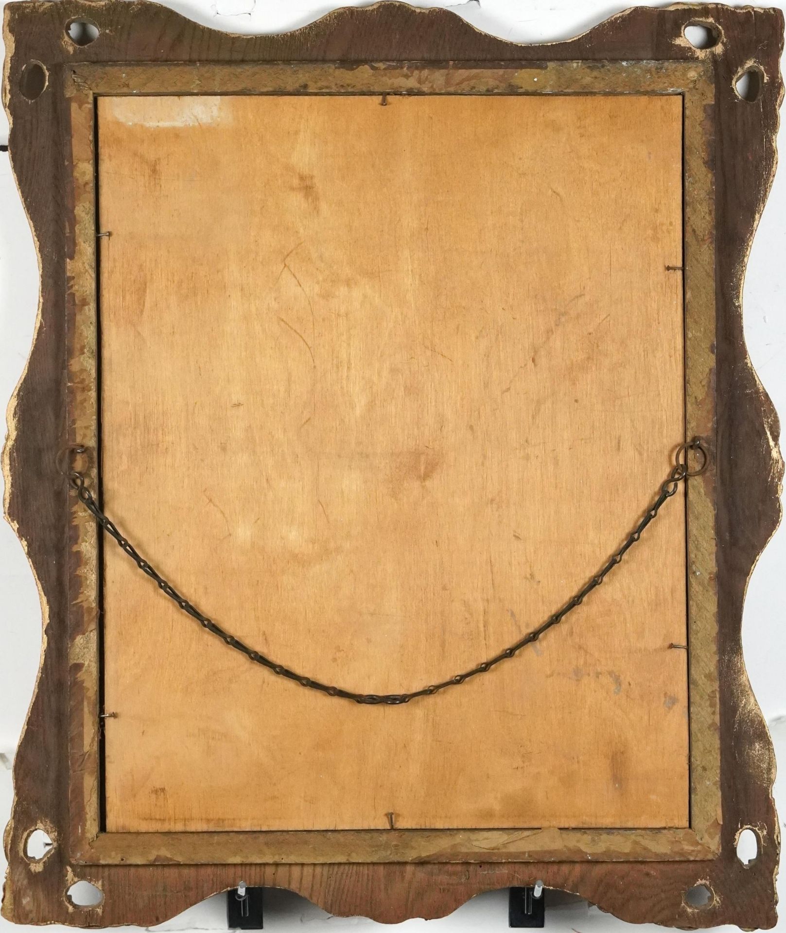 Two classical gilt picture frames with oval apertures, the largest overall 66cm x 55.5cm, the - Image 3 of 6