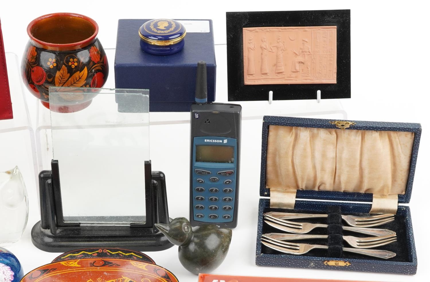 Sundry items including millefiori glass paperweight, vintage Sony Ericsson mobile phone, Russian - Image 3 of 5