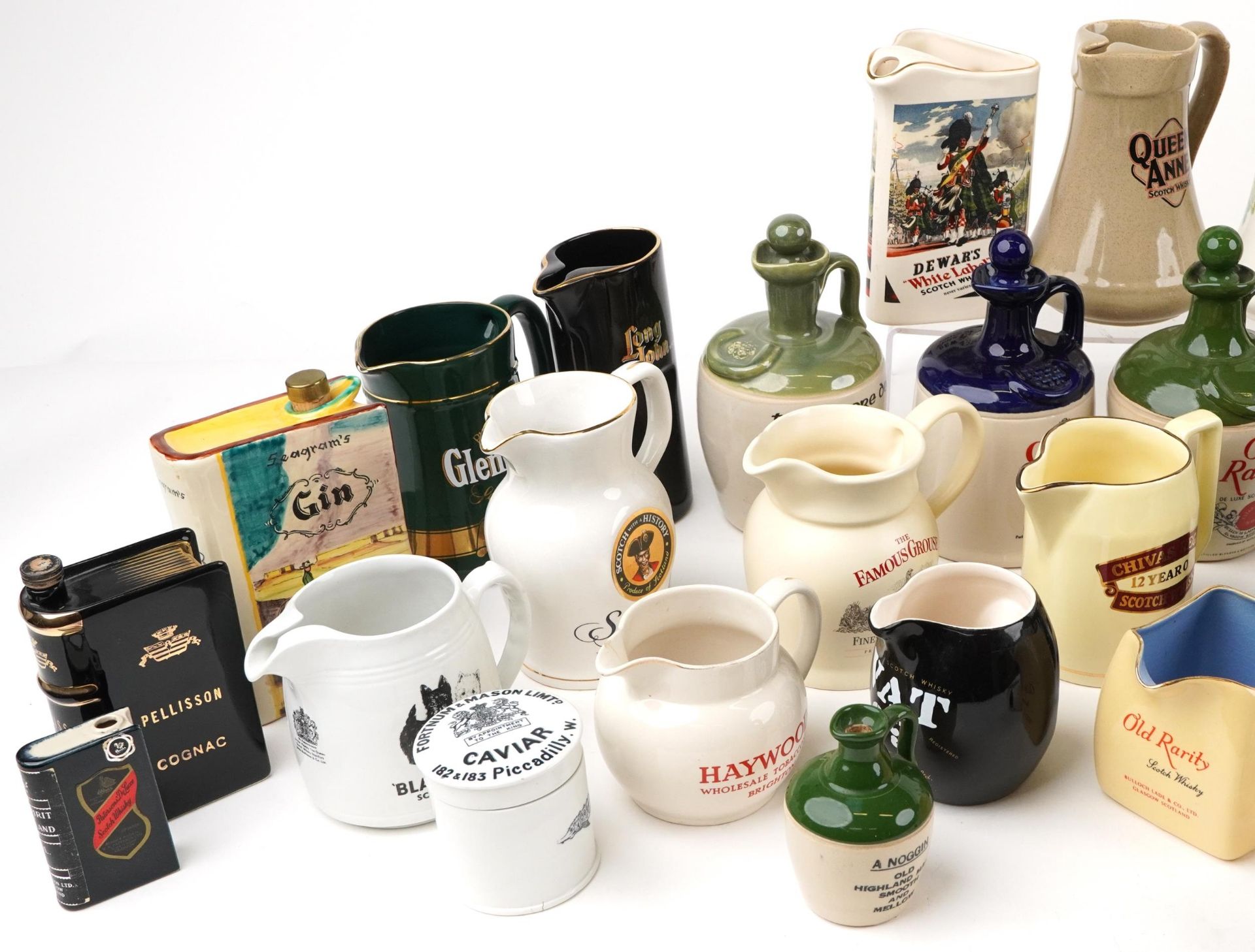 Extensive collection of breweriana interest advertising jugs and flagons including Jamieson, - Bild 2 aus 4