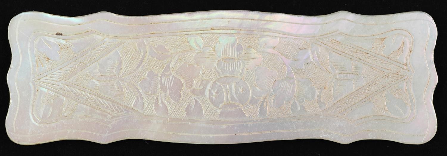 Good collection of Chinese Canton mother of pearl gaming counters carved with figures and flowers, - Image 29 of 30