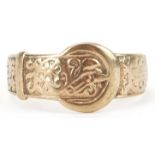 9ct gold engraved buckle ring, size J/K, 1.6g