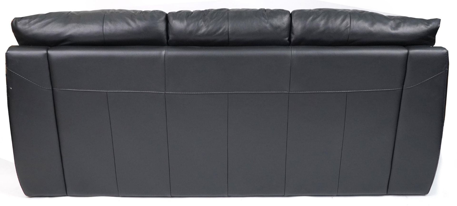 Contemporary three seater settee with black leather upholstery, 90cm H x 200cm W x 90cm D - Image 3 of 3