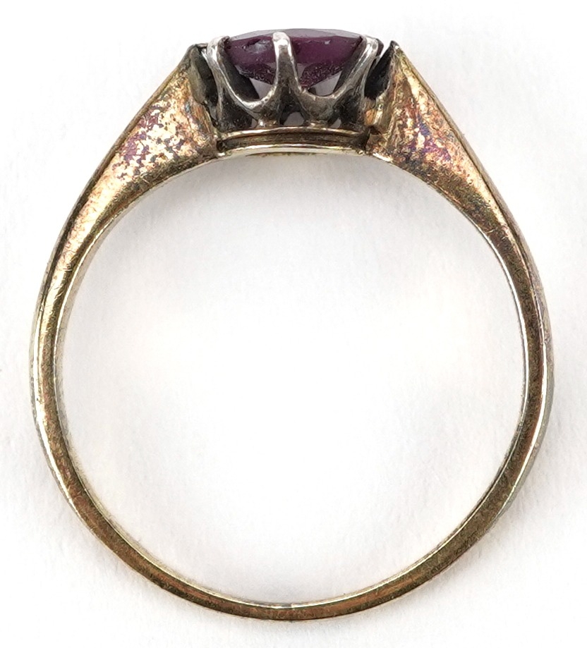 9ct gold garnet solitaire ring, the garnet approximately 5.60mm in diameter x 1.80mm deep, size G, - Image 3 of 4