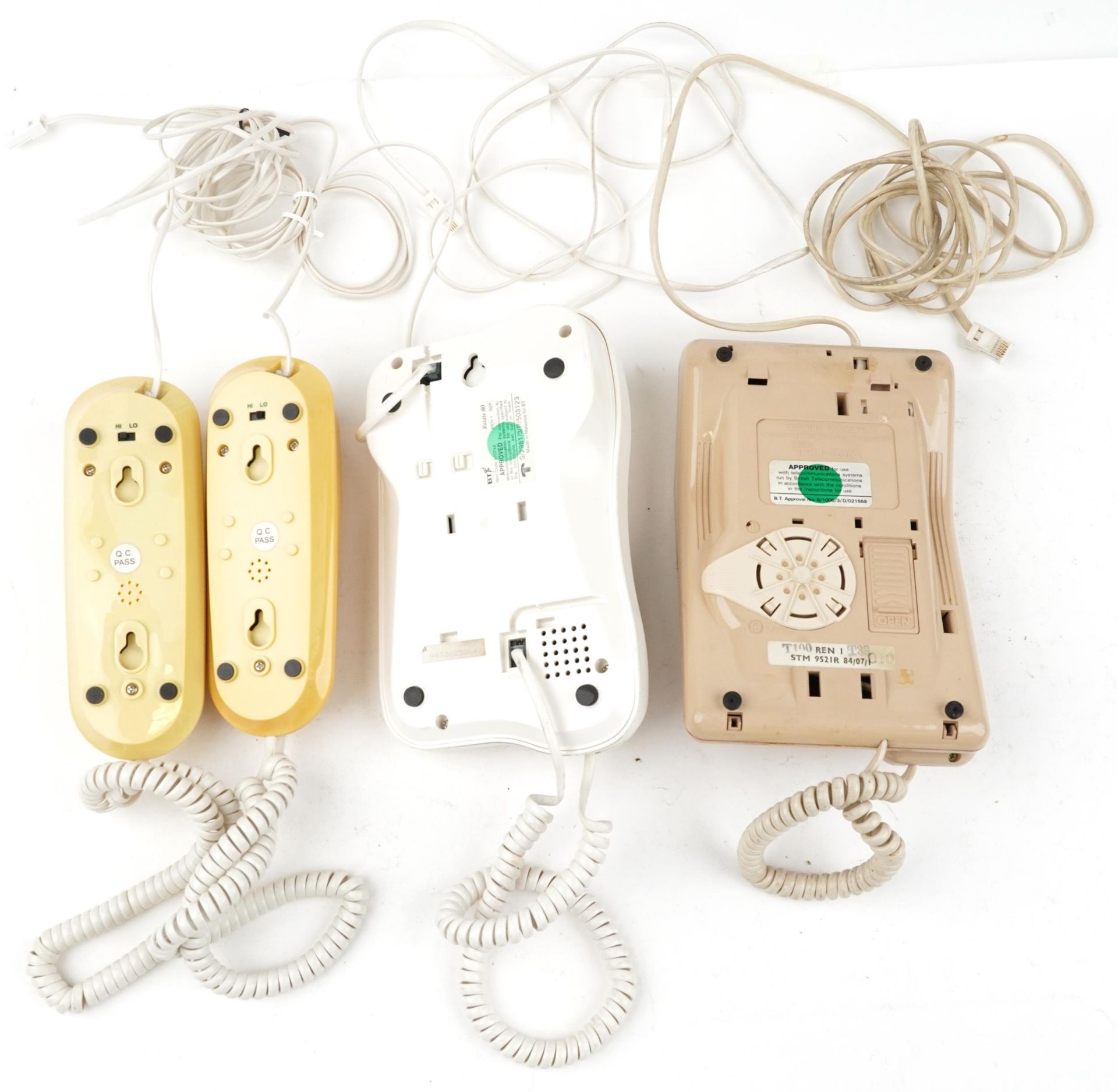 Four vintage telephones - Image 4 of 4