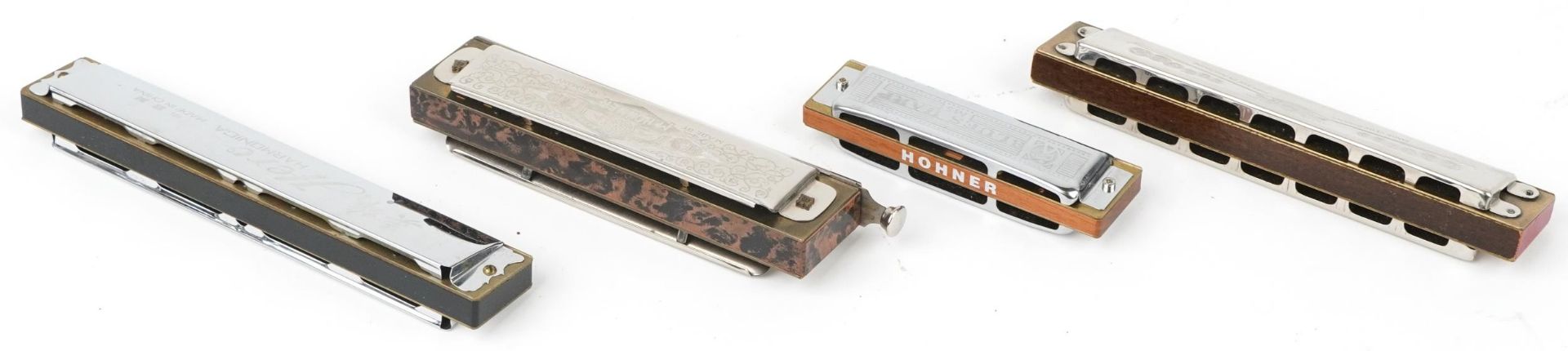 Four vintage and later harmonicas with cases comprising Hero, Blues Harp and two M Hohners - Bild 5 aus 5