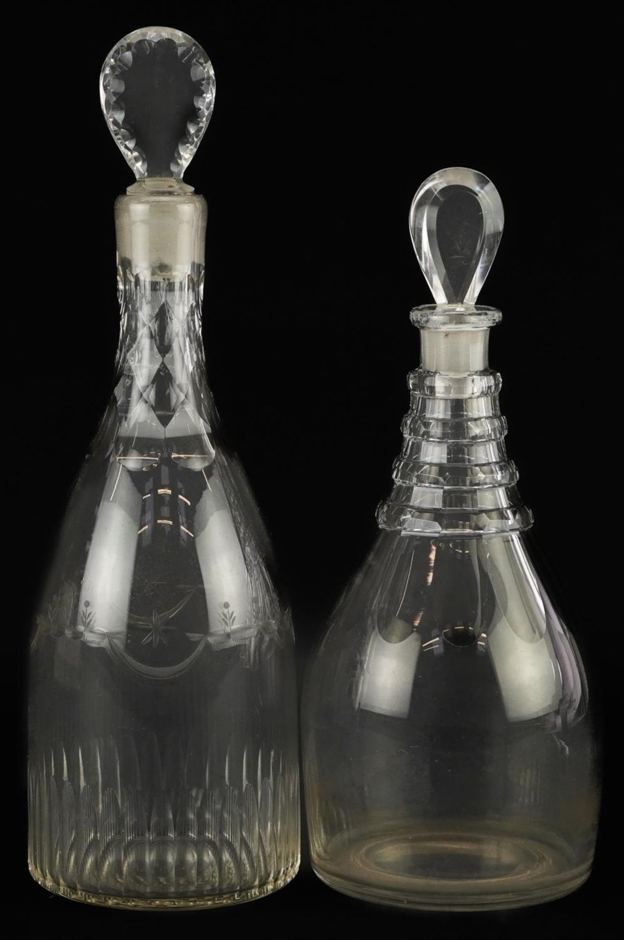 Two Georgian cut glass decanters including one engraved with flowers, the largest 32cm high - Bild 2 aus 3