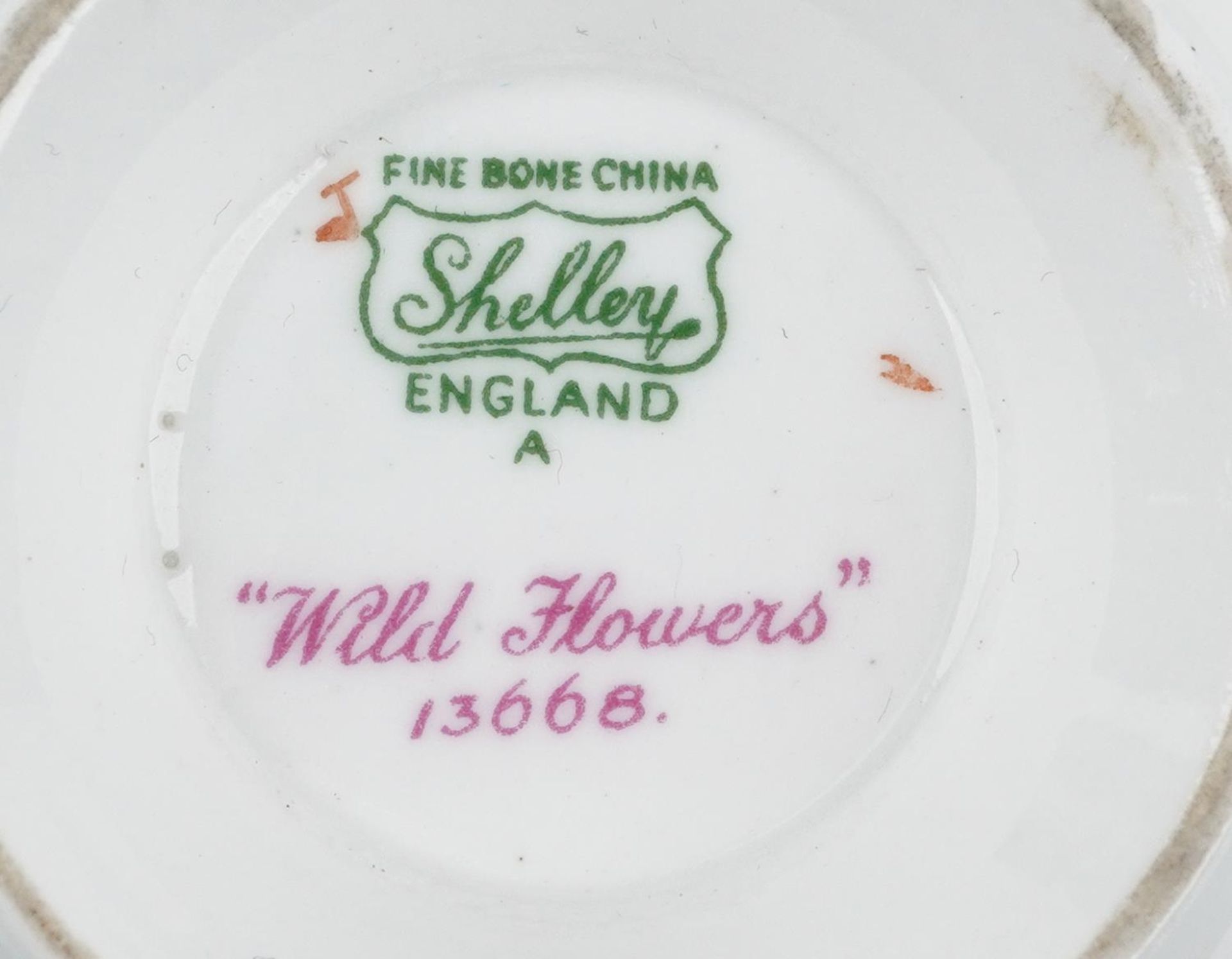 Shelley Wild Flowers six place tea service comprising six trios, milk jug, sugar bowl and sandwich - Bild 4 aus 4