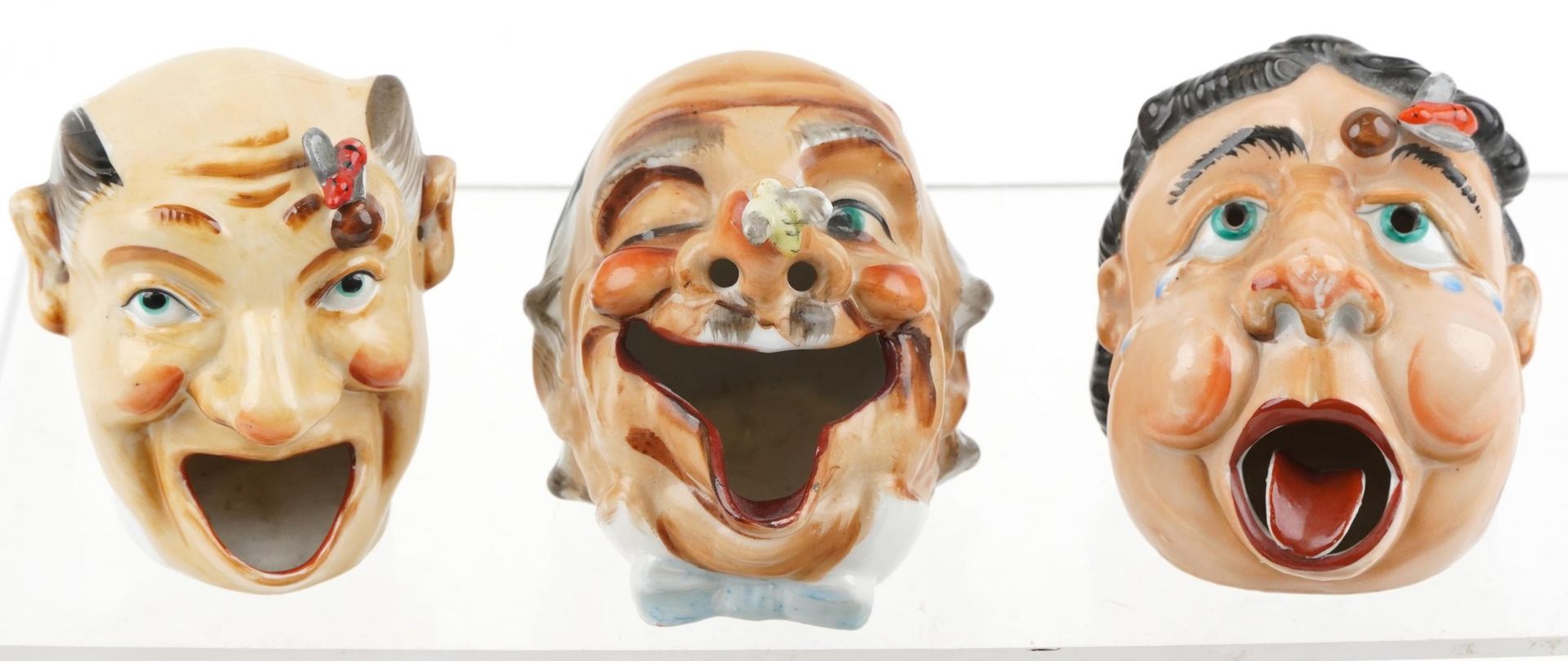 Seven early 20th century smoking interest Japanese porcelain ashtrays in the form of comical - Bild 2 aus 4