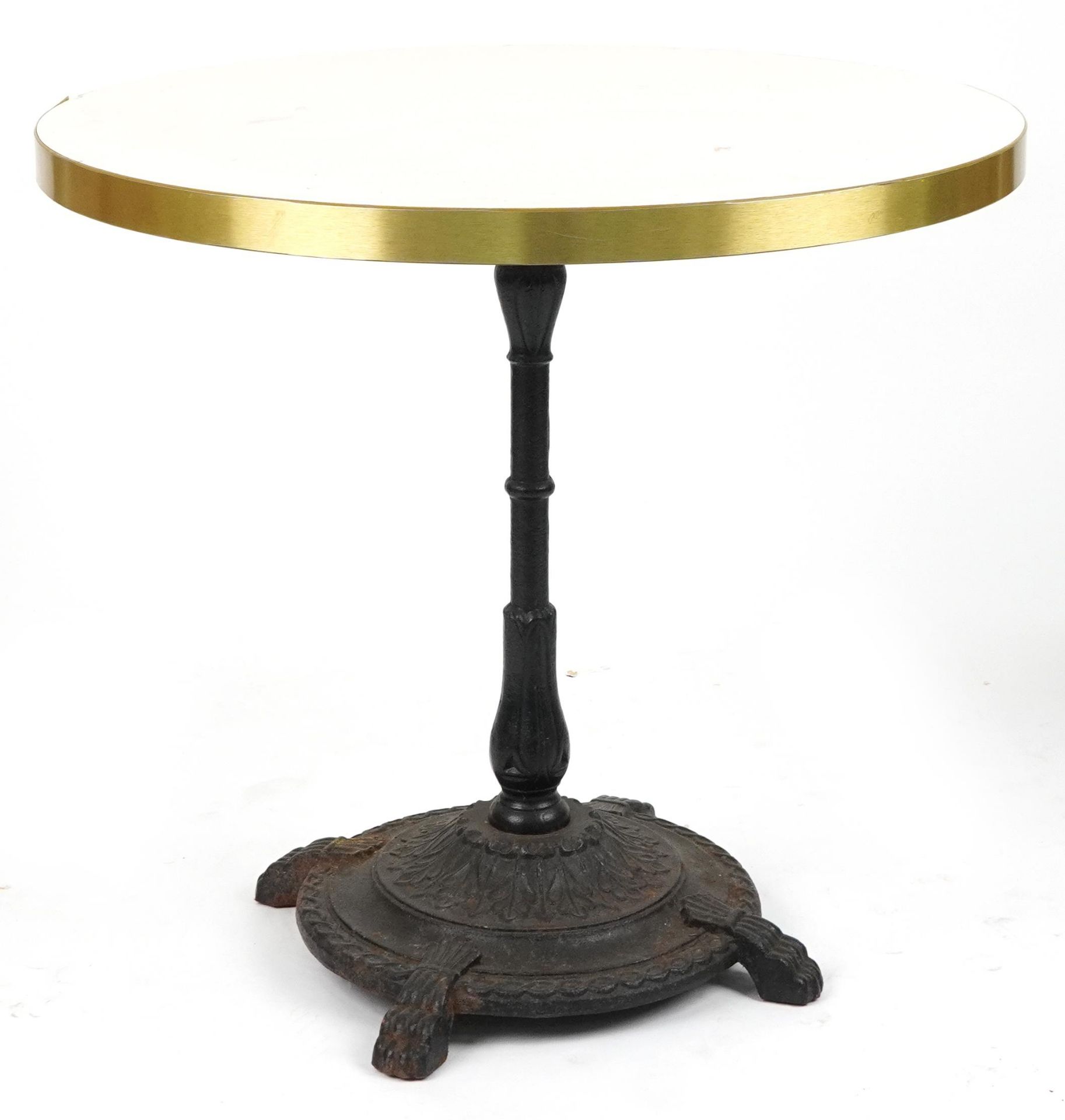 Contemporary circular bistro table with cast iron base and two mahogany chairs with cushions, the - Bild 2 aus 7