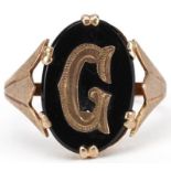 9ct gold black onyx initial G signet ring, size O, 2.8g