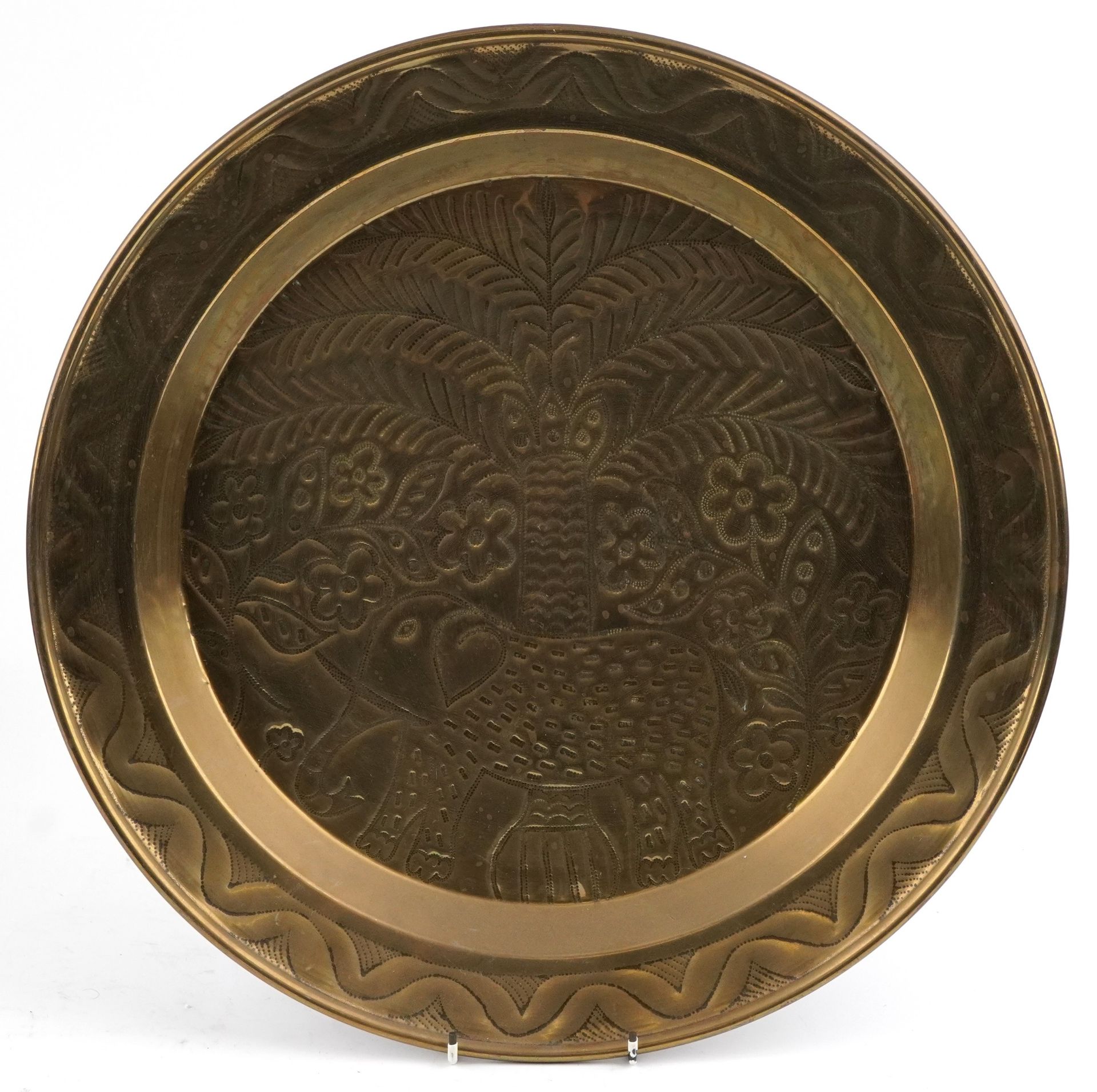 Seven Islamic and Middle Eastern trays including a Cairoware example with silver and copper inlay - Bild 6 aus 15