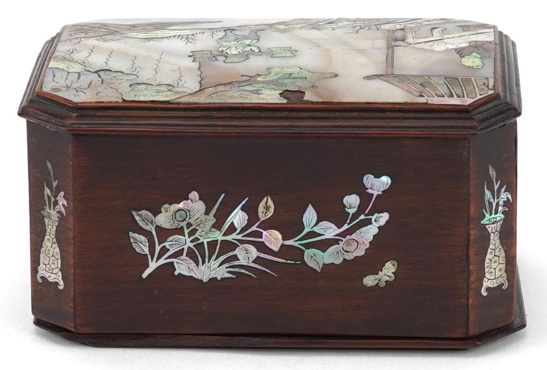 Chinese hardwood box and cover with canted corners and abalone inlay depicting attendant attending a - Image 5 of 7