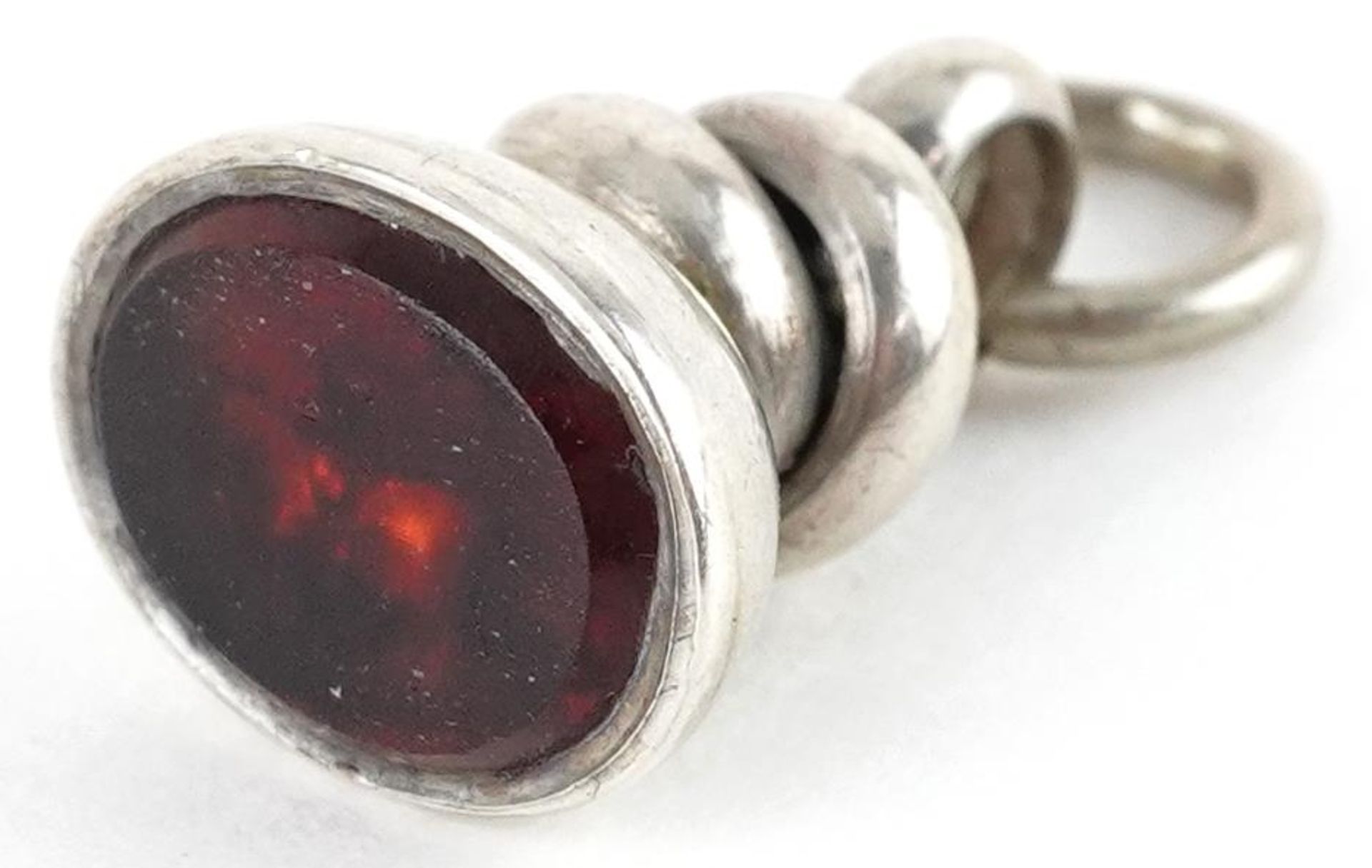 Antique and later silver jewellery comprising two bloodstone and carnelian spinner fobs, garnet - Image 3 of 4