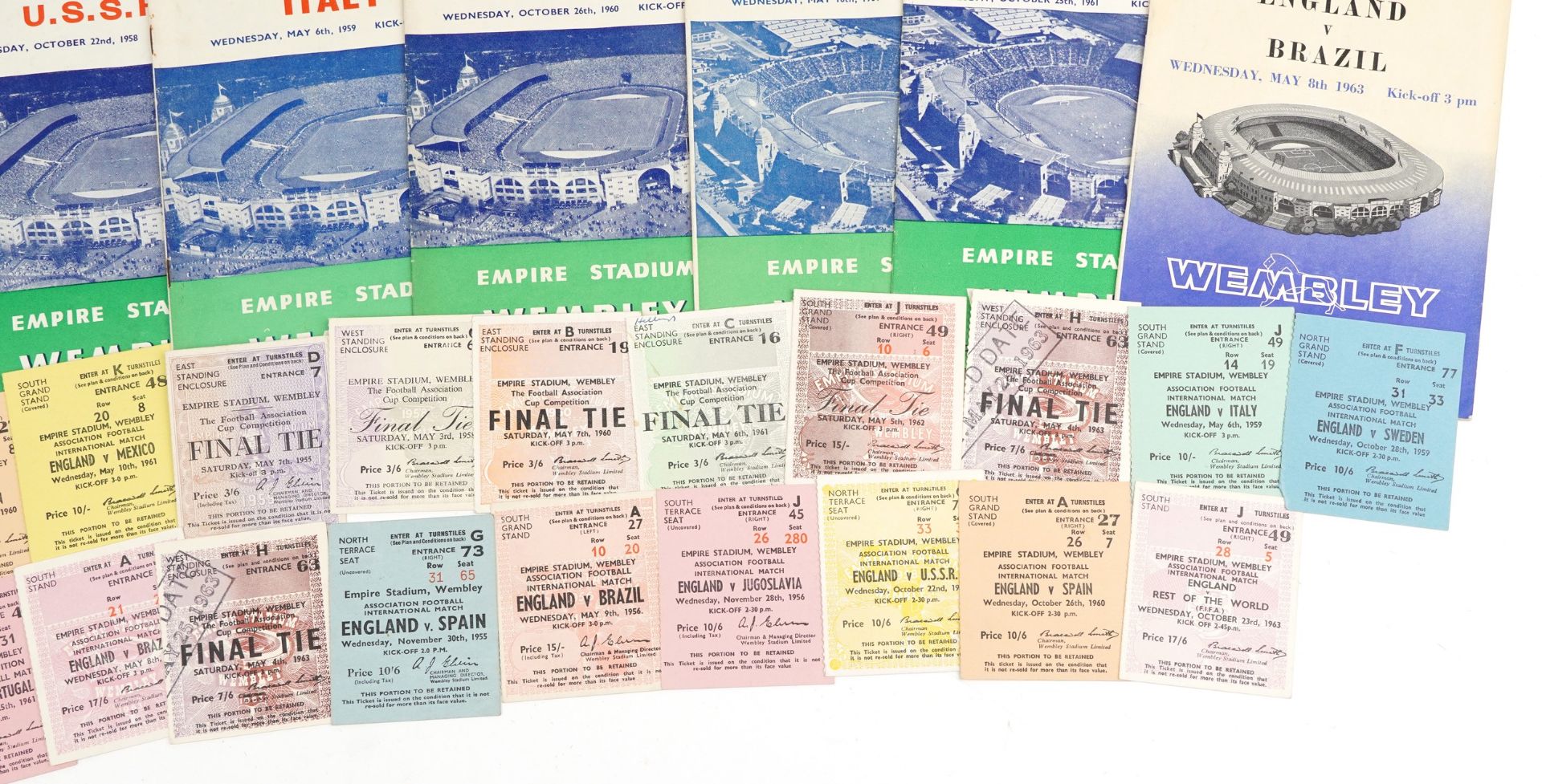 1950s and later sporting interest football programmes and tickets including England v Brazil 1963, - Bild 5 aus 6