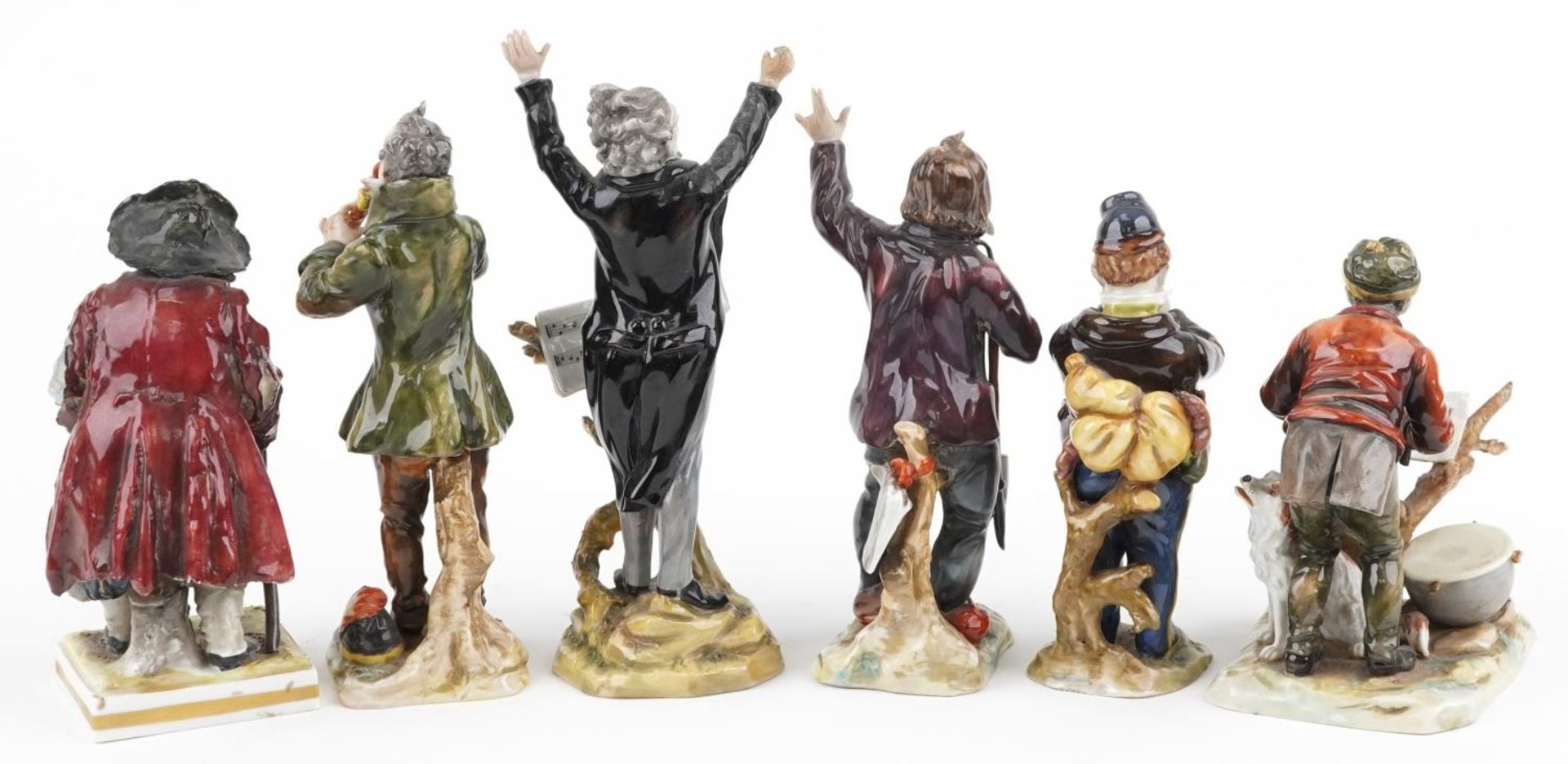 Six 19th century Neapolitan hand painted porcelain figures including five musicians, the largest - Bild 4 aus 5