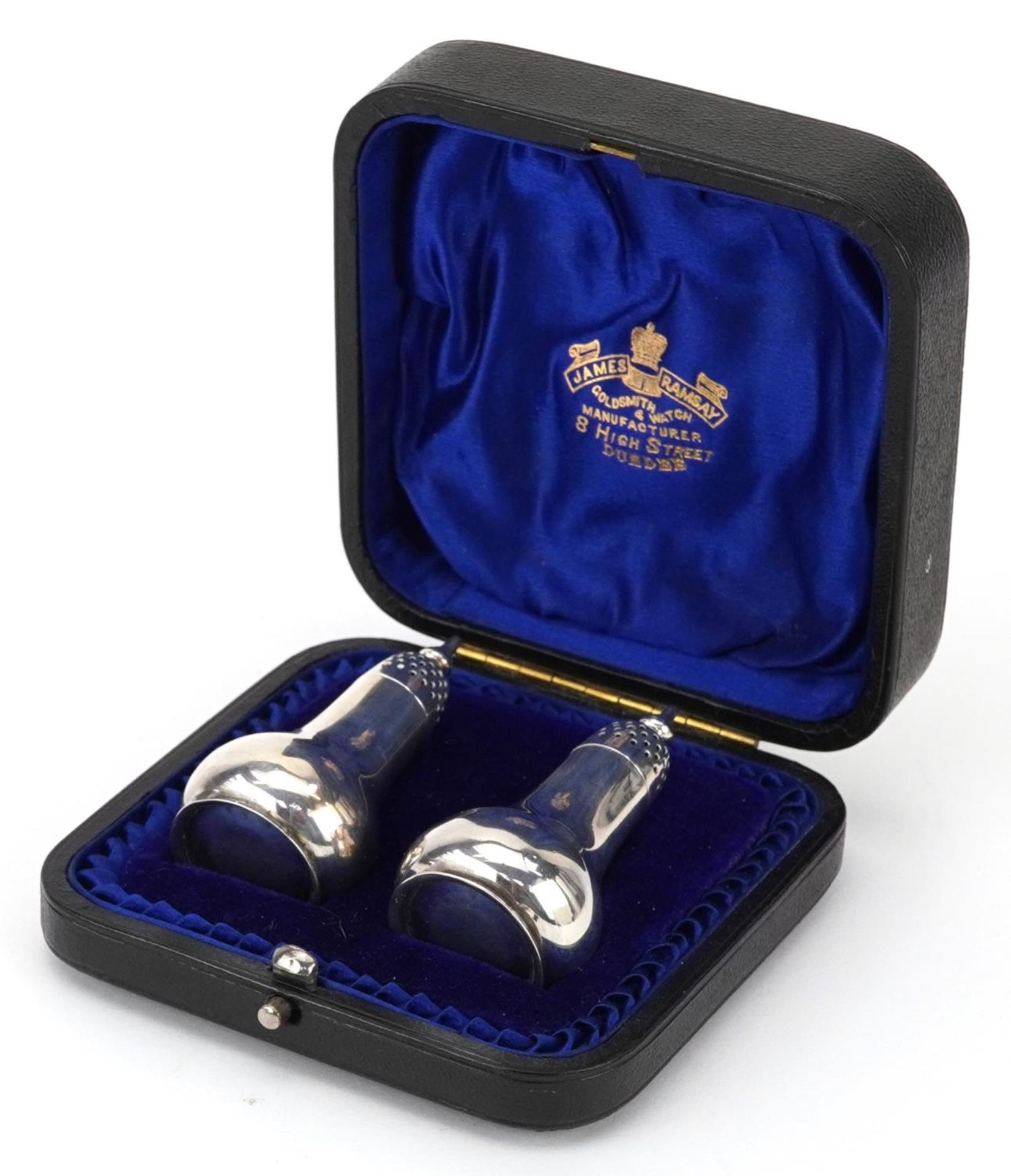 Atkin Brothers, pair of Art Nouveau silver casters housed in a James Ramsey Dundee velvet and silk - Bild 6 aus 6