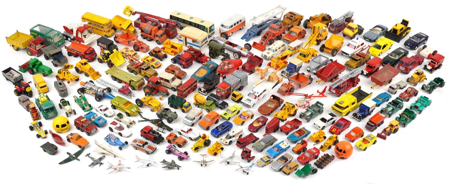 Large collection of vintage and later diecast vehicles and aeroplanes including Matchbox, Lesney,