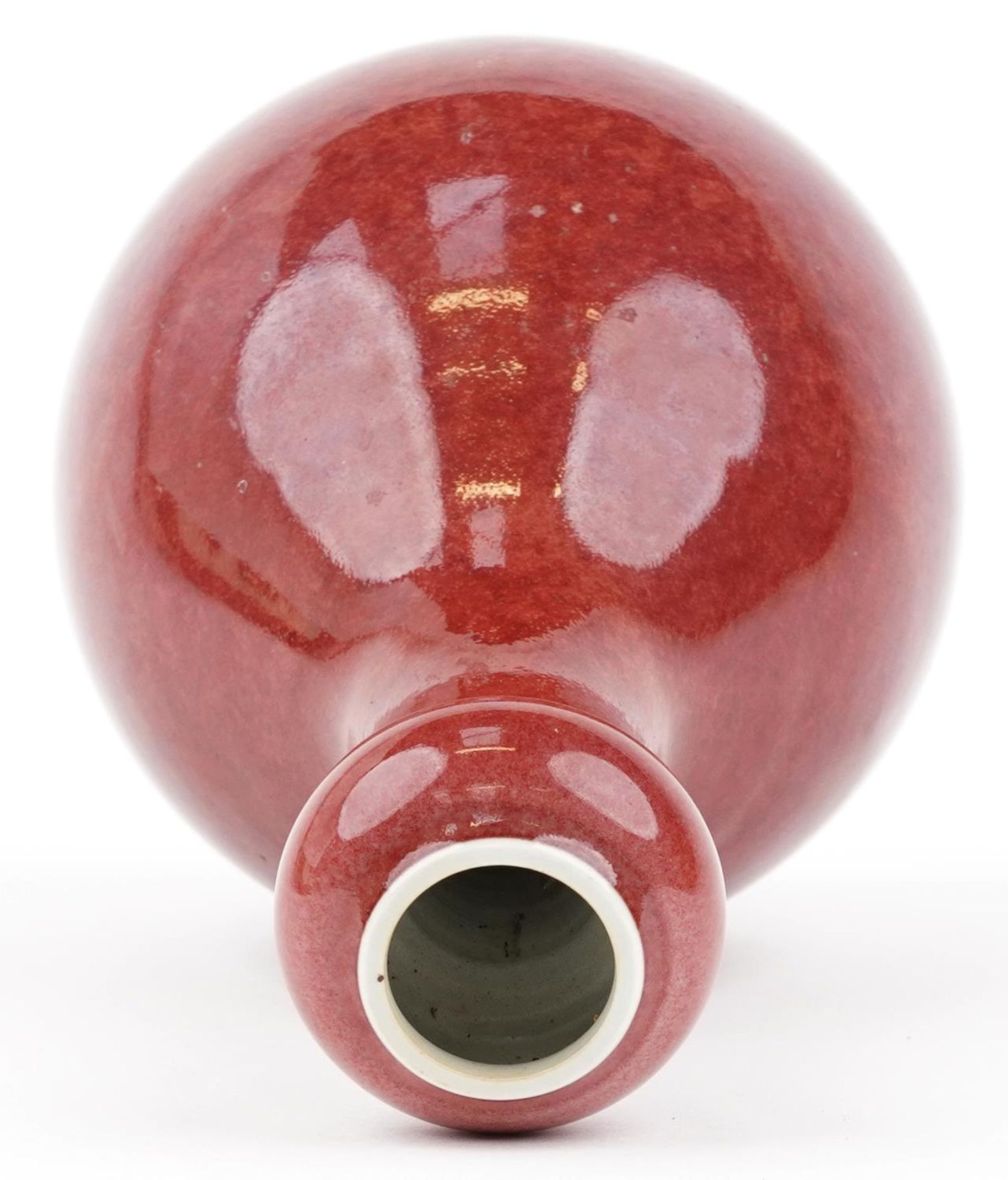Chinese porcelain garlic head vase having a sang de boeuf glaze, six figure character marks to the - Image 5 of 6