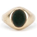 9ct gold bloodstone signet ring, size L, 3.0g