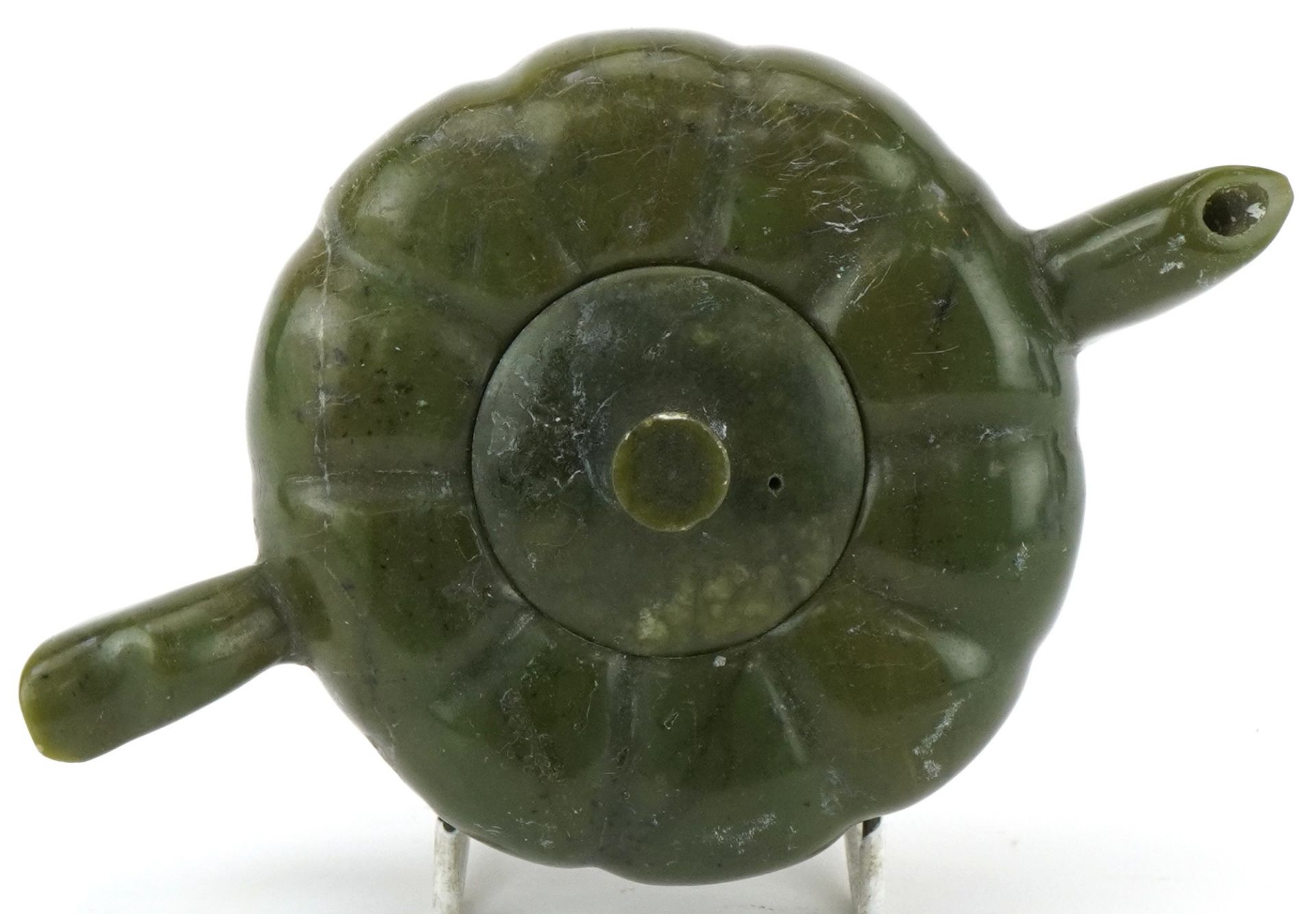 Chinese carved jadeite teapot in the form of a melon, 17cm wide - Image 6 of 7