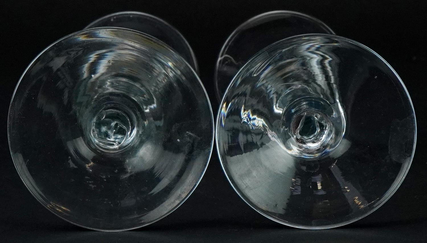 Near pair of wine glasses etched with Jacobite roses, each 15cm high - Image 4 of 4