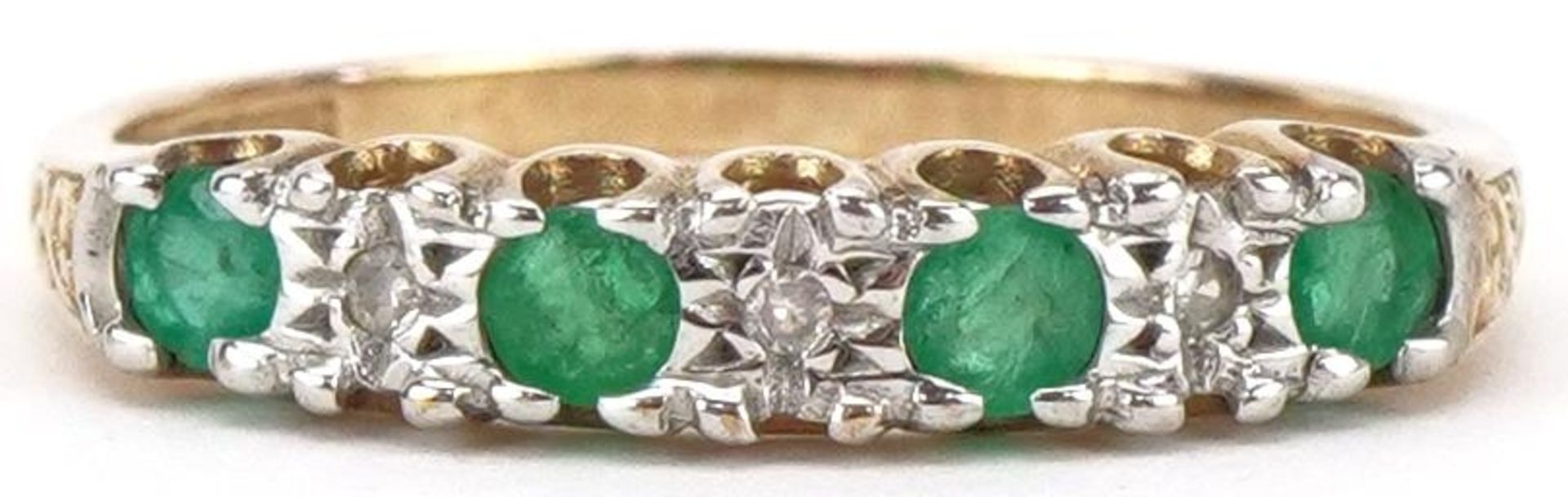 9ct gold diamond and emerald half eternity ring, size N/O, 1.6g