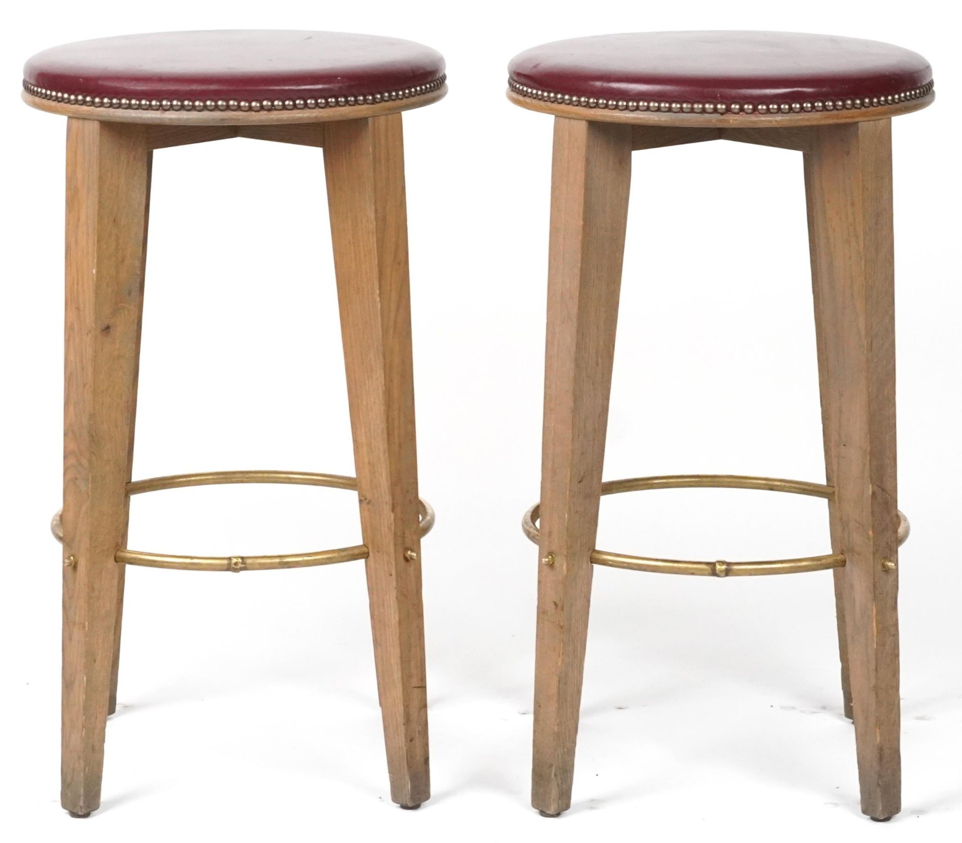 Pair of contemporary breakfast bar stools with burgundy leather upholstered padded seats, each - Bild 3 aus 3