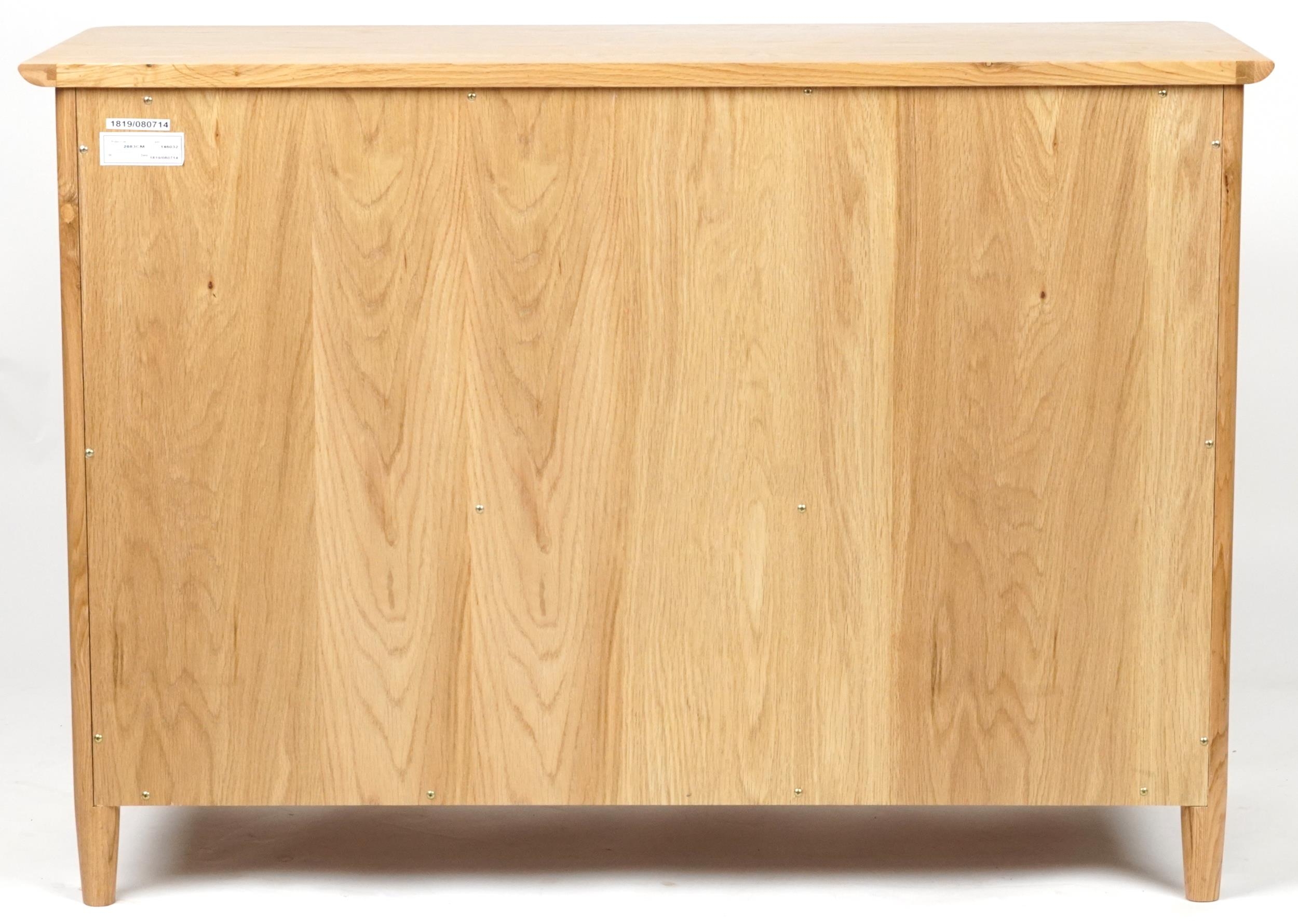 Ercol Teramo contemporary light oak five drawer chest, 79cm H x 114cm W x 47cm D - Image 4 of 6