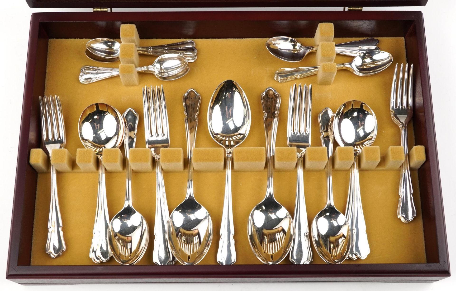 Arthur Price six plate canteen of Sheffield silver plated cutlery housed in a mahogany canteen, - Image 2 of 8