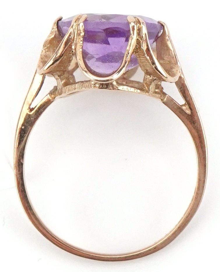 9ct gold amethyst solitaire ring, the amethyst approximately 12.10mm x 10.0mm x 6.30mm deep, size - Image 3 of 5