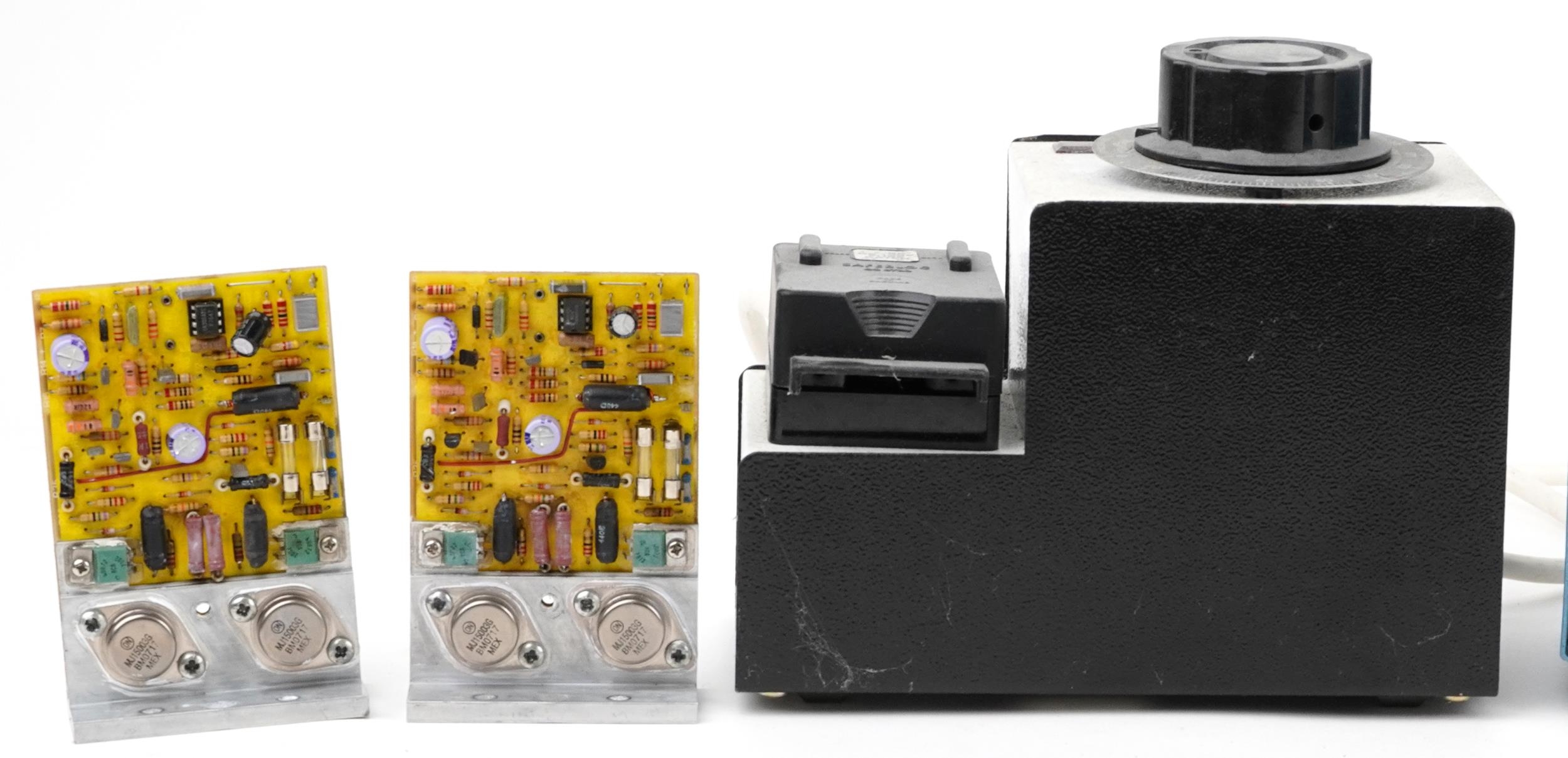 Vintage electrical equipment including Levell transistor tester type TM12, Farnell frequency meter - Image 2 of 3