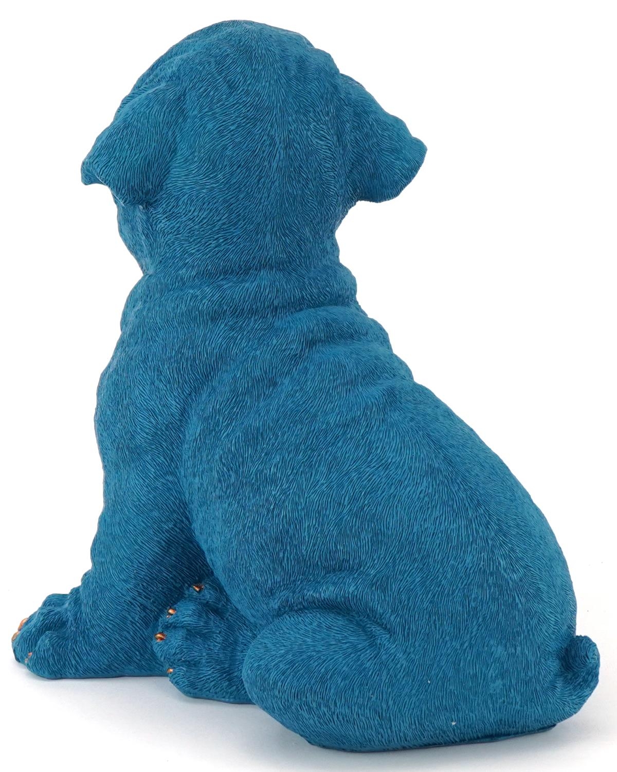 Novelty blue painted model of a comical happy dog, 27cm high - Image 2 of 3