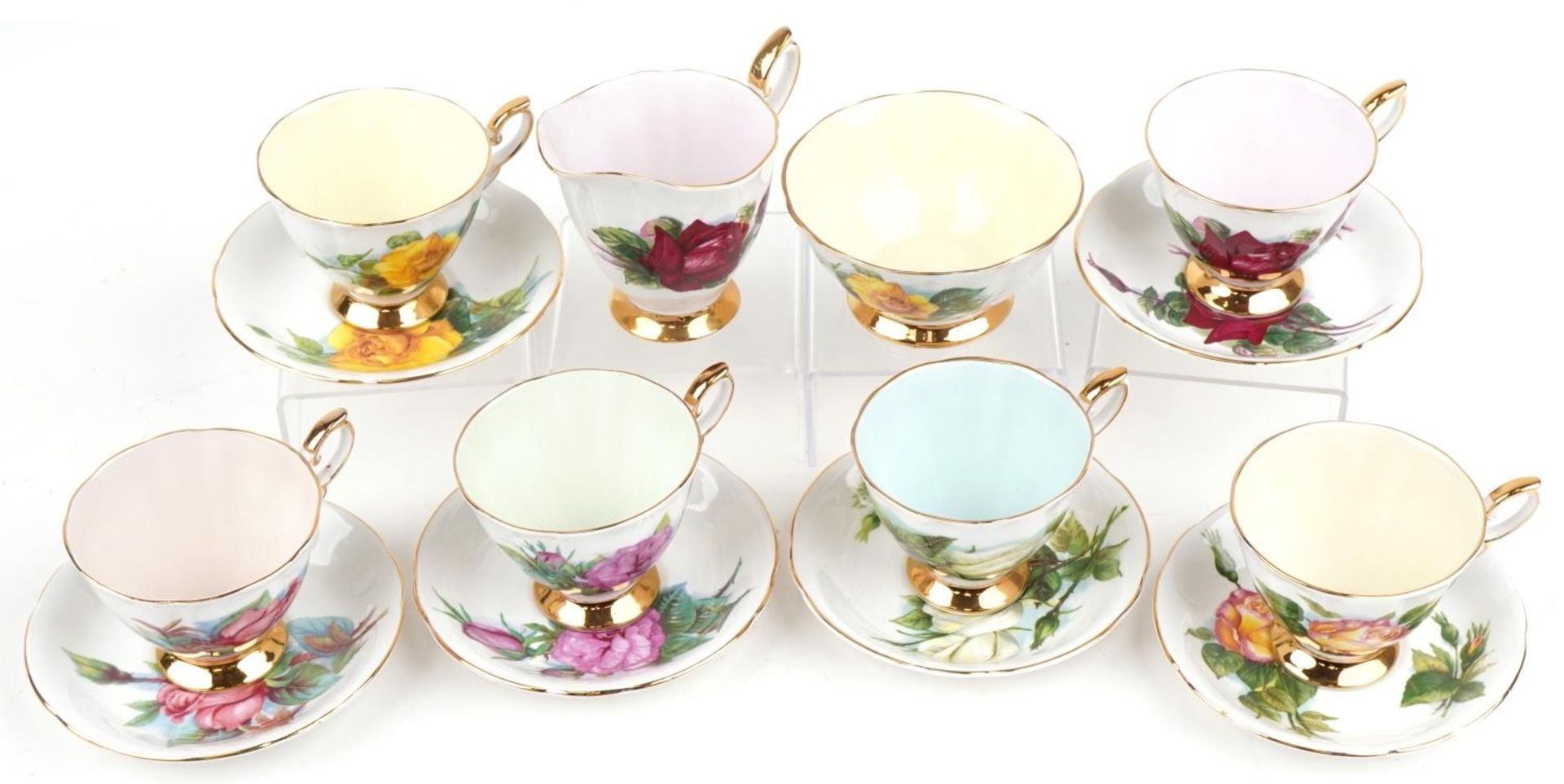 Paragon six place tea service comprising six cups with saucers, milk jug and sugar bowl decorated - Bild 4 aus 5