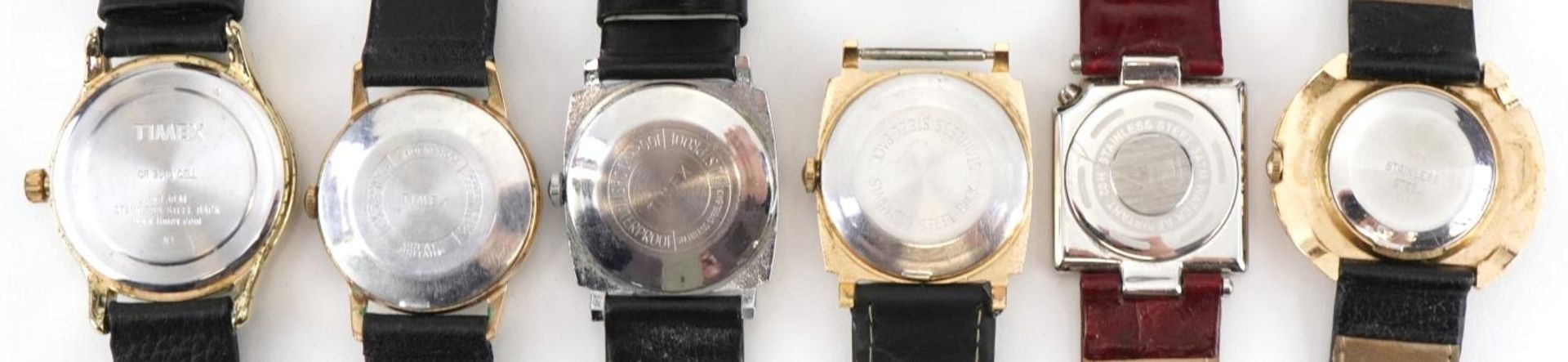 Five vintage and later Timex wristwatches and a Philip Persio wristwatch, the largest 34mm wide - Bild 3 aus 3