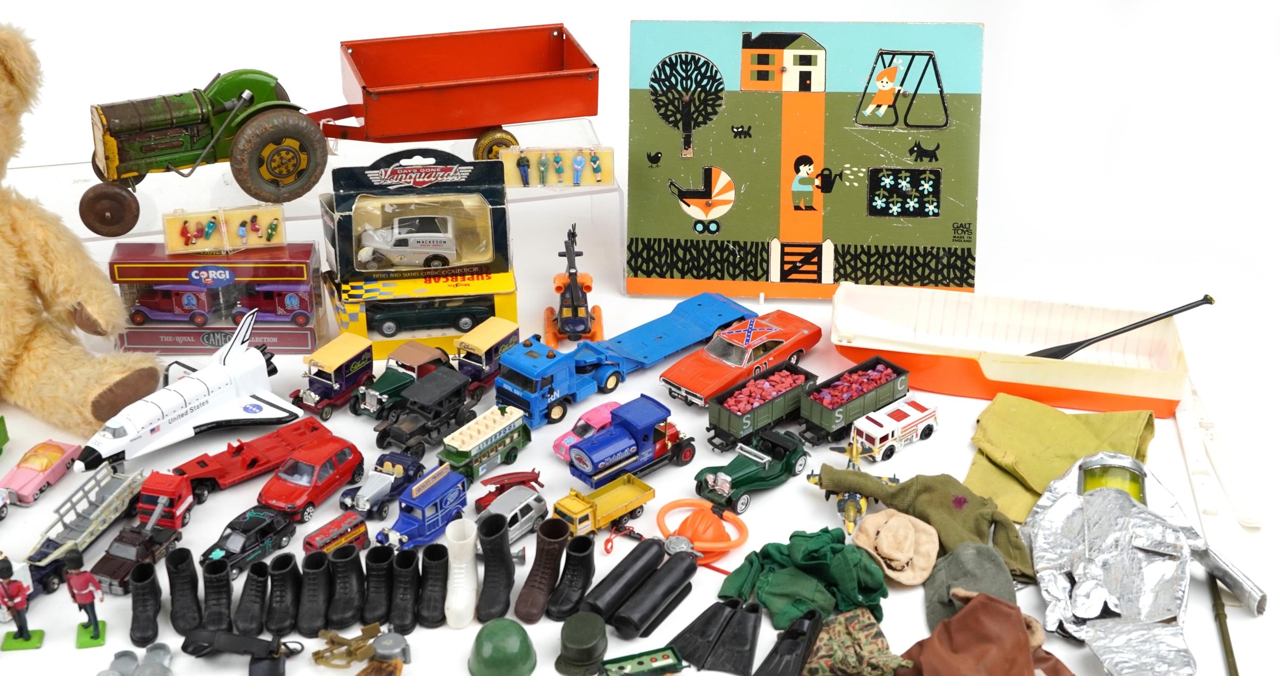 Vintage and later toys including Mettoy tinplate tractor with trailer, diecast vehicles, Dean's - Image 3 of 5