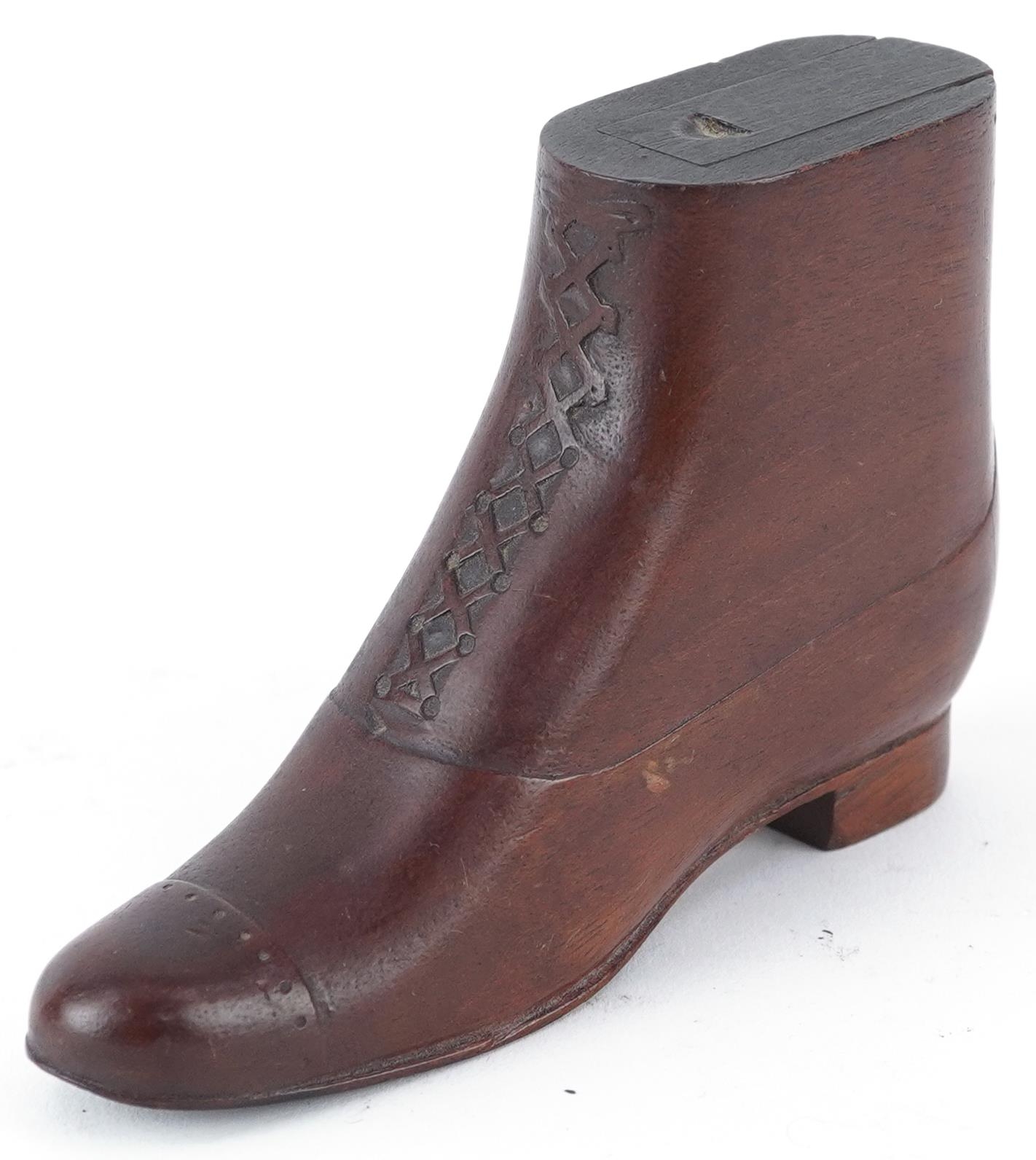 Large early Victorian mahogany snuff shoe, 11cm wide