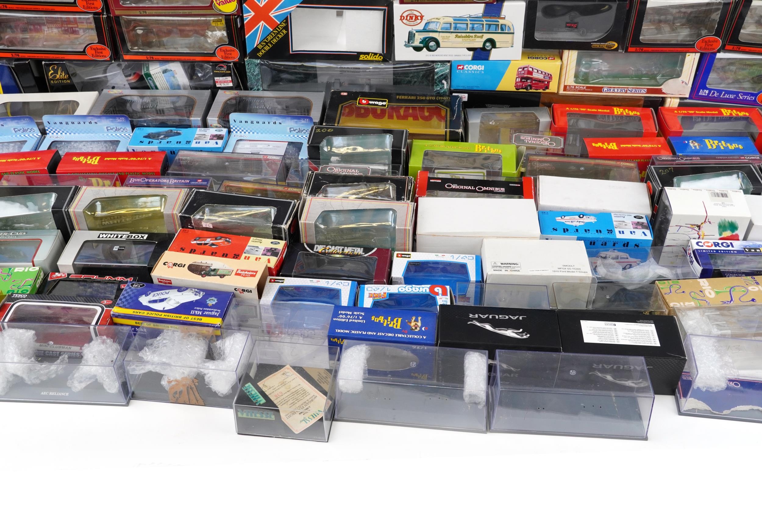 Extensive collection of model collector's vehicle boxes - Bild 6 aus 7