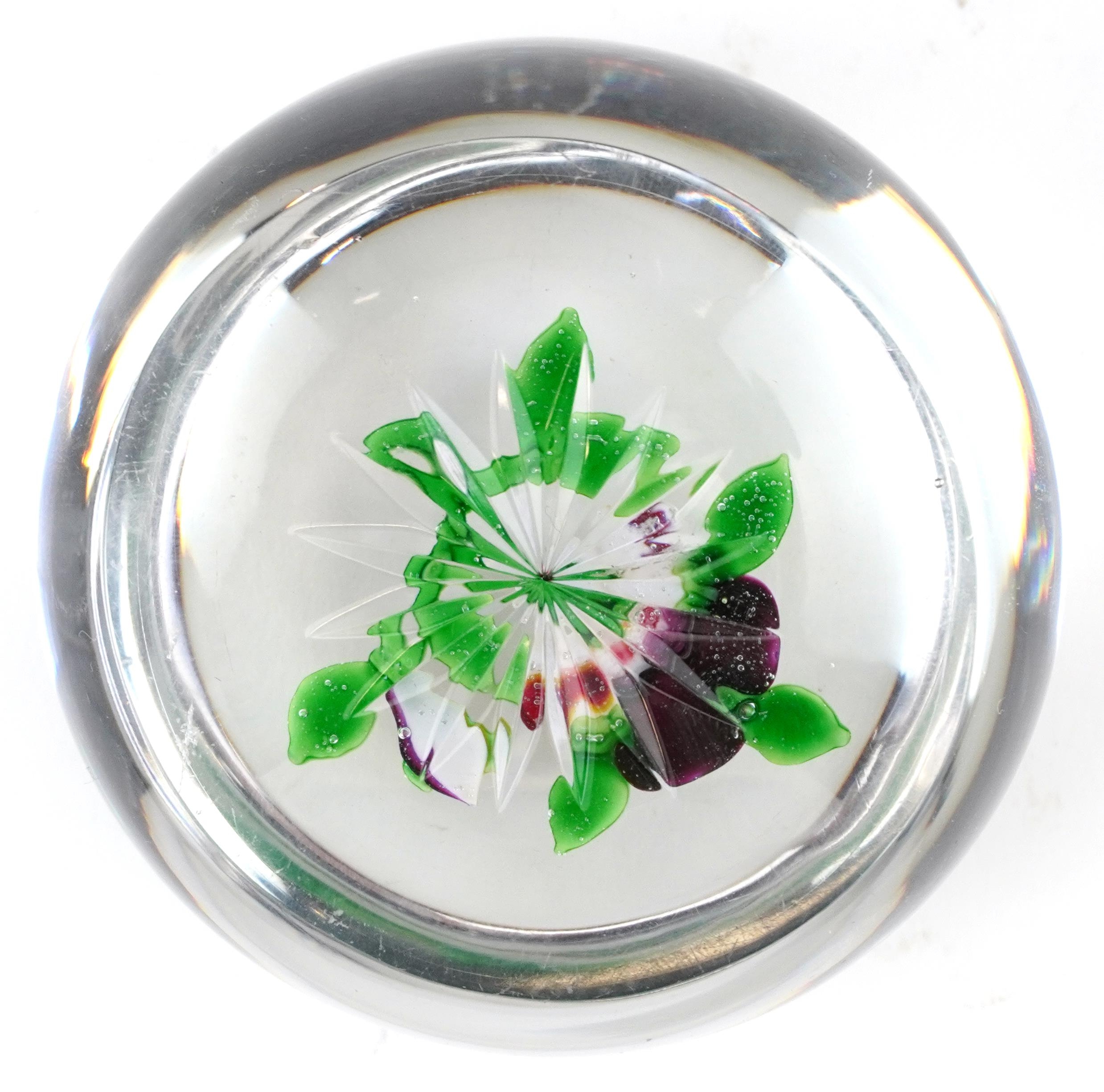 Antique Baccarat pansy paperweight 8cm in diameter - Image 3 of 3