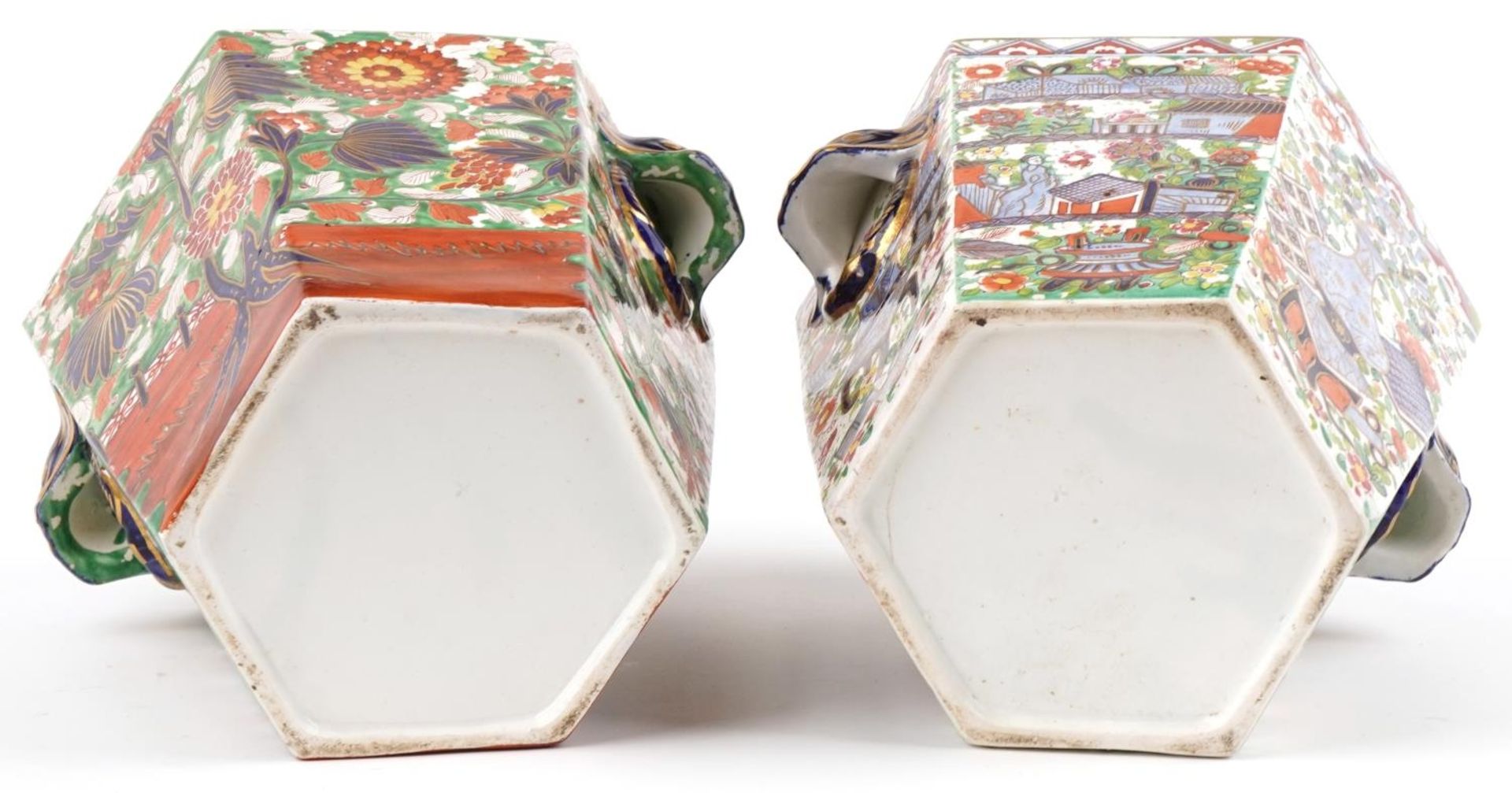 Two Victorian Staffordshire pottery ginger jars and covers hand painted in the Mason style - Bild 8 aus 8