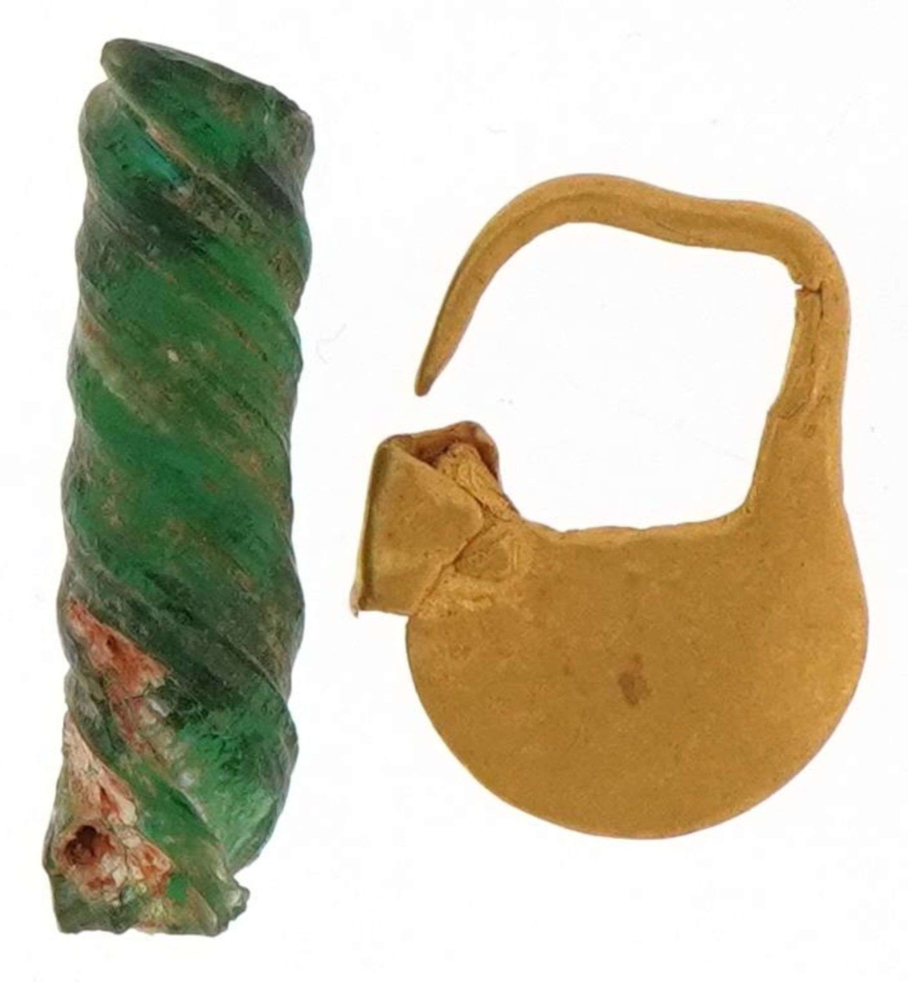 Unmarked gold padlock and a section of twisted green glass, the padlock 0.6g