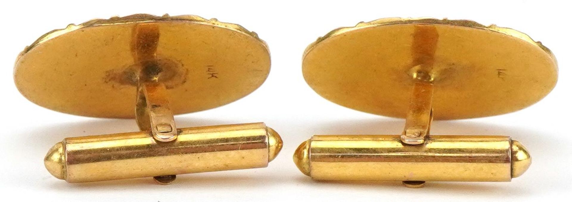Pair of Chinese 14k gold cufflinks with character marks, each 2.2cm wide, total 6.8g - Bild 2 aus 3