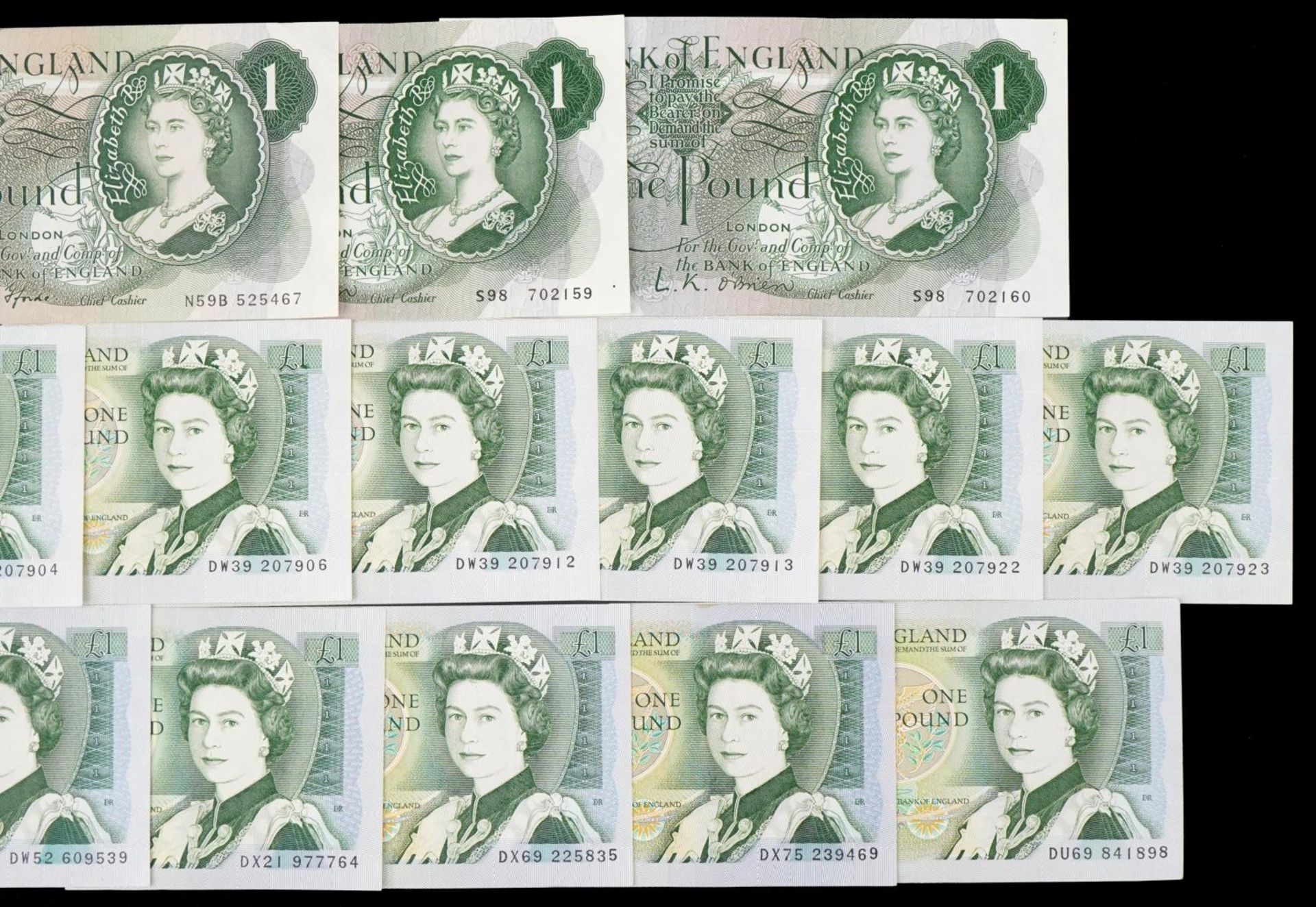 Fourteen Bank of England one pound banknotes, various cashiers - Bild 3 aus 3