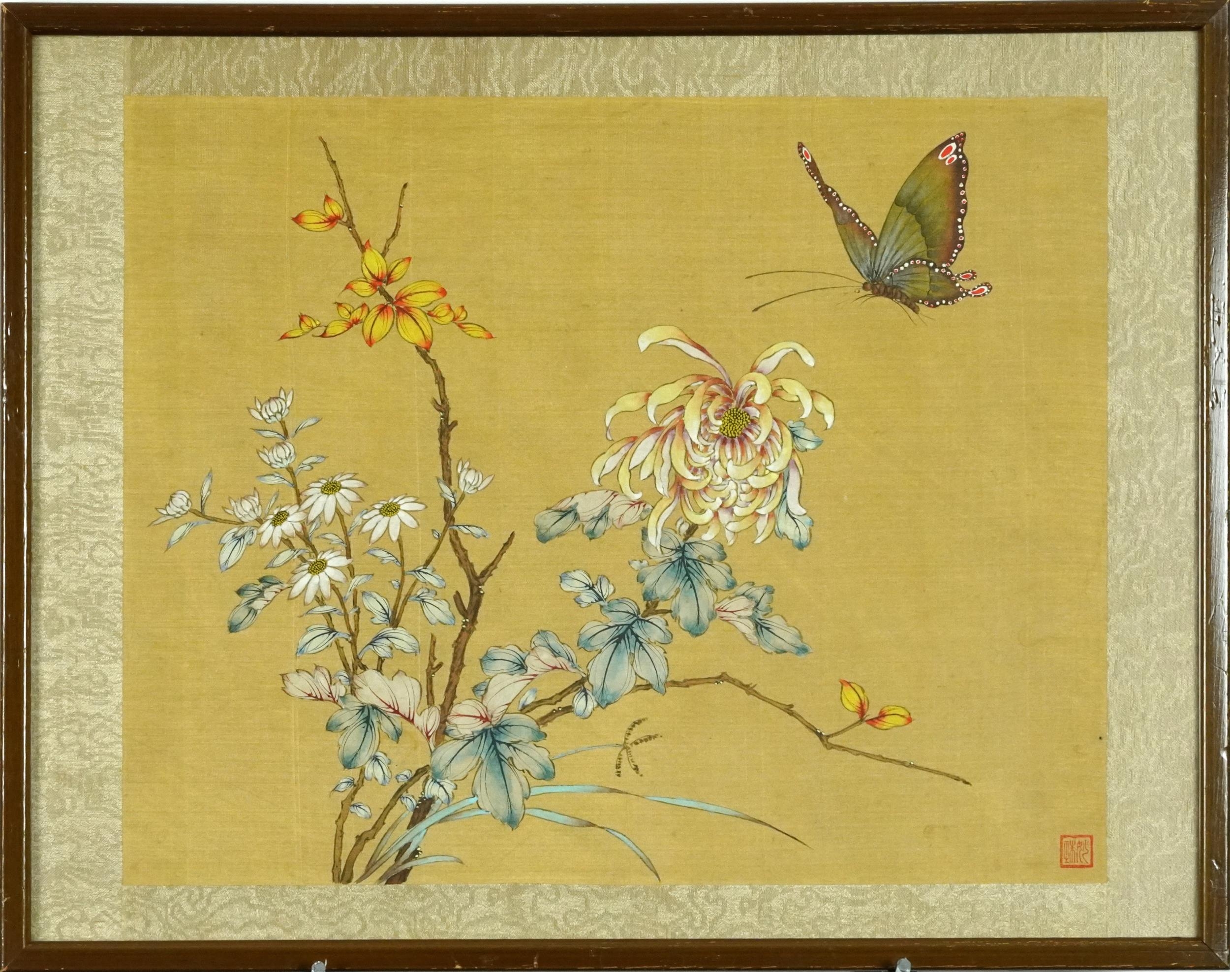Bird and butterfly amongst flowers, pair of Chinese watercolours on silk signed with red seal marks, - Bild 7 aus 9