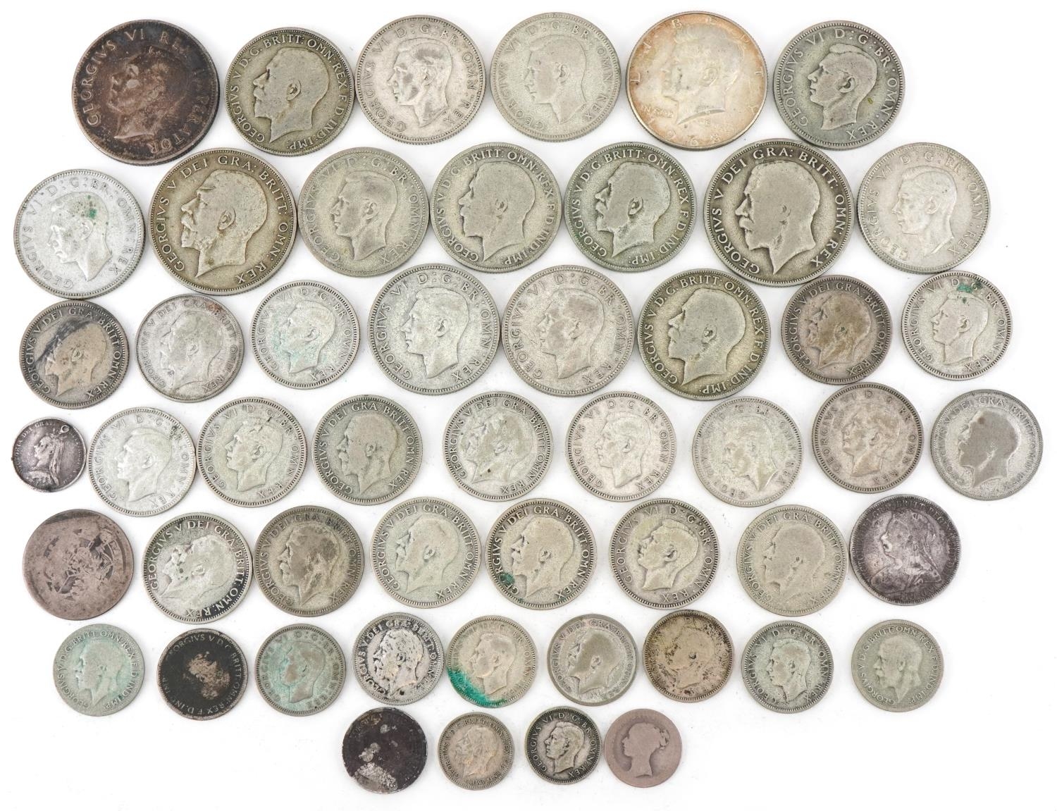 Assorted British coinage to include half crowns, florins and shillings