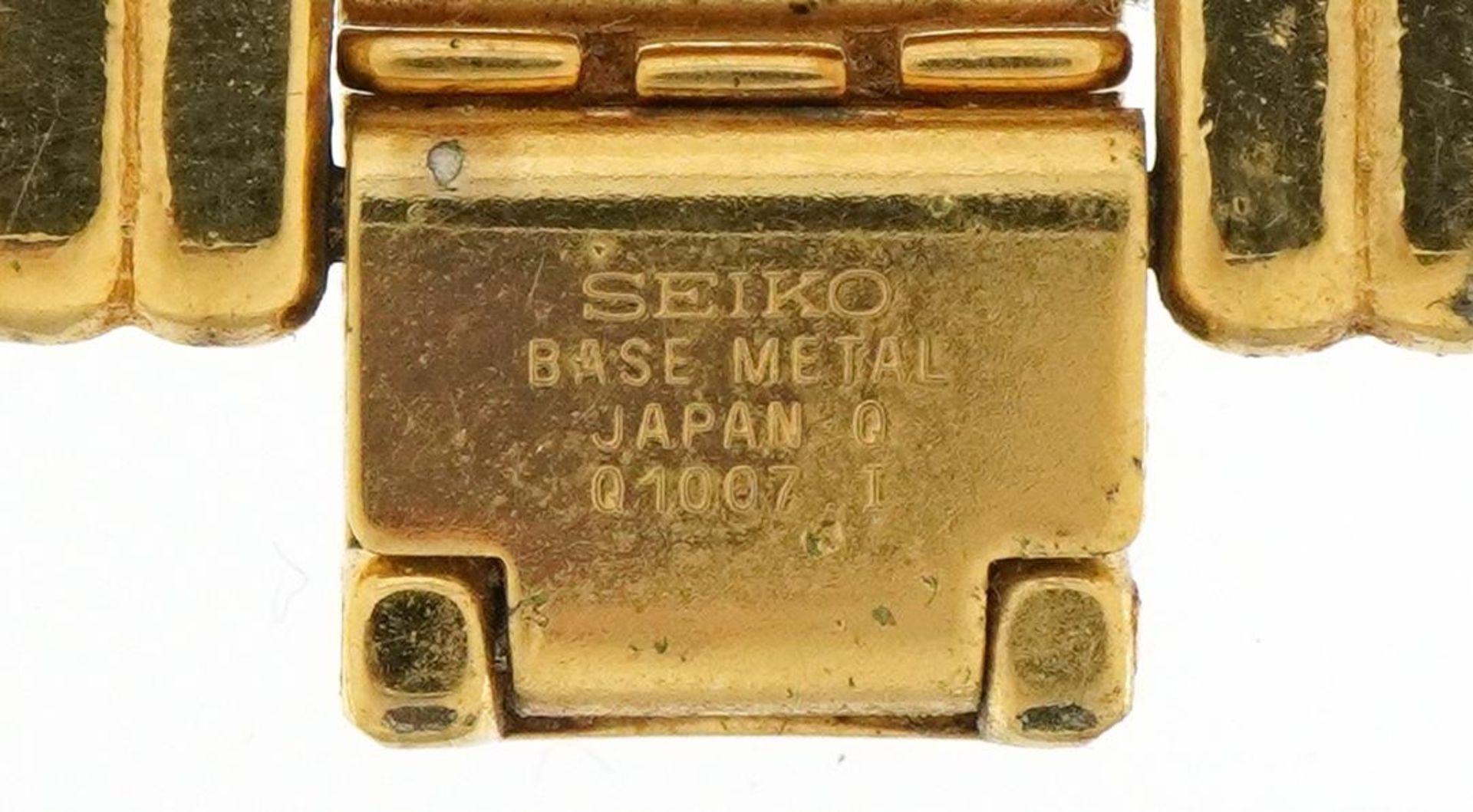 Seiko, gentlemen's gold plated Seiko 6030 quartz wristwatch having black dial with date aperture, - Image 5 of 6