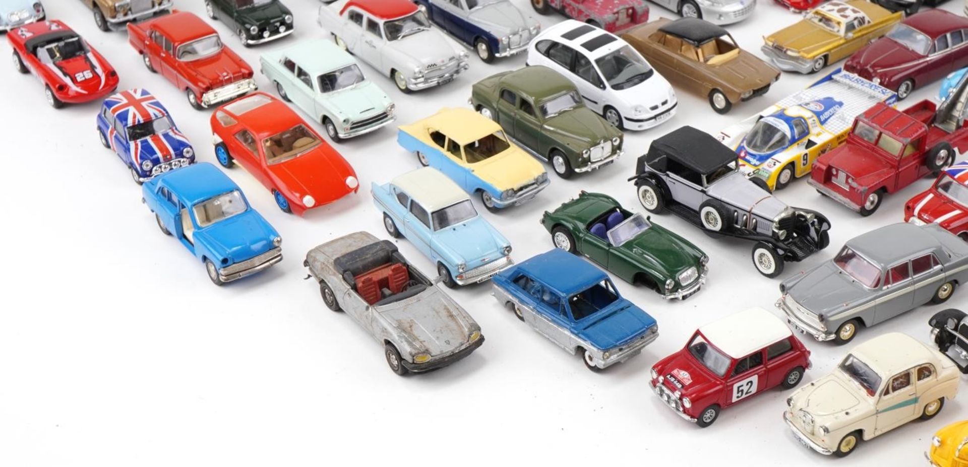Large collection of vintage and later collector's vehicles, predominantly diecast, including - Bild 4 aus 6