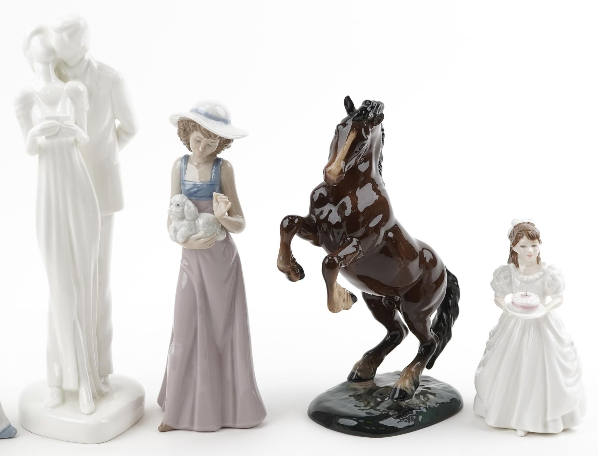 Collectable figures and animals including Beswick rearing horse, Royal Doulton Figure of the Year - Bild 3 aus 6