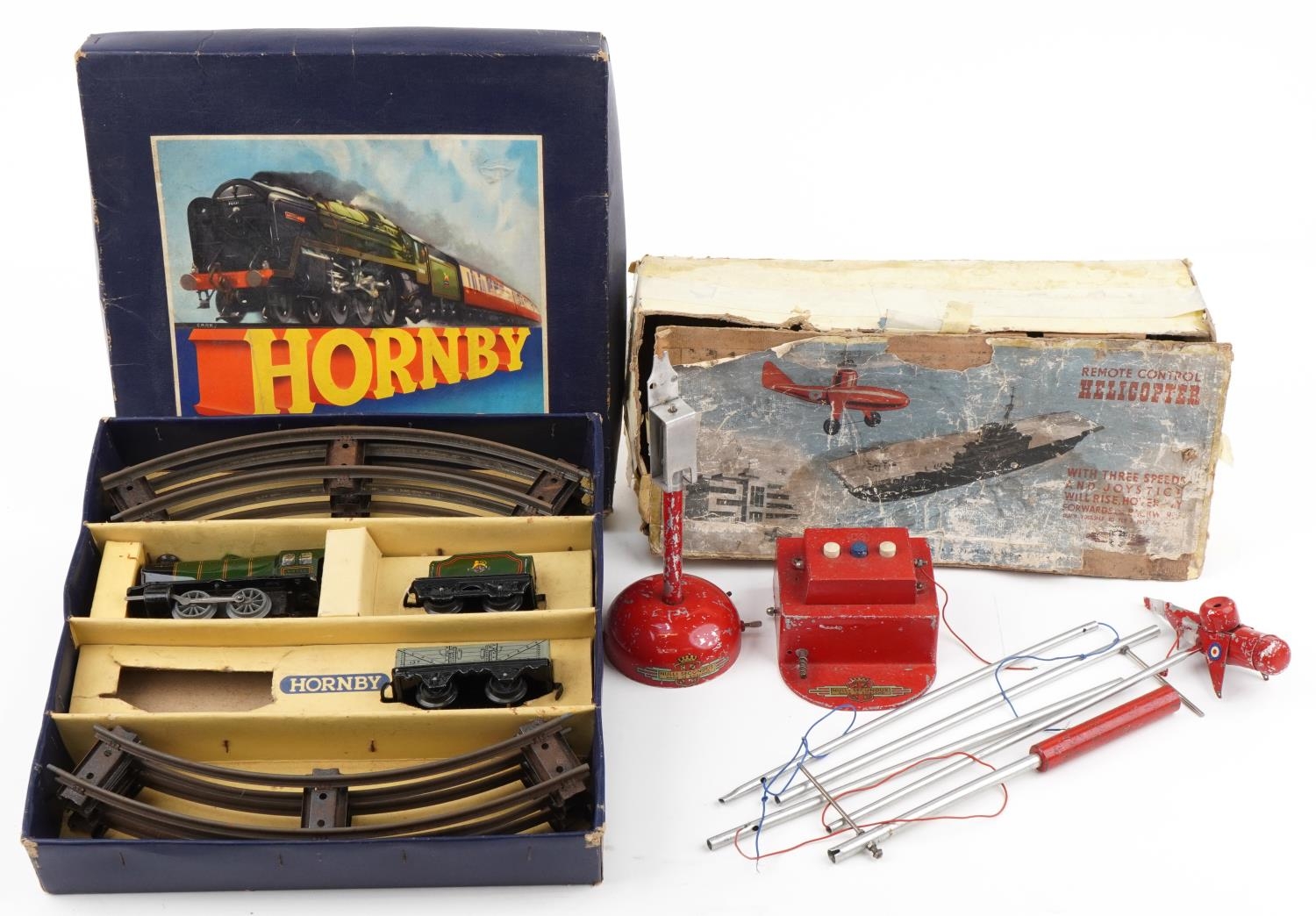 Hornby O gauge tinplate clockwork part No 20 Goods Set and an Nulli Secundus remote control