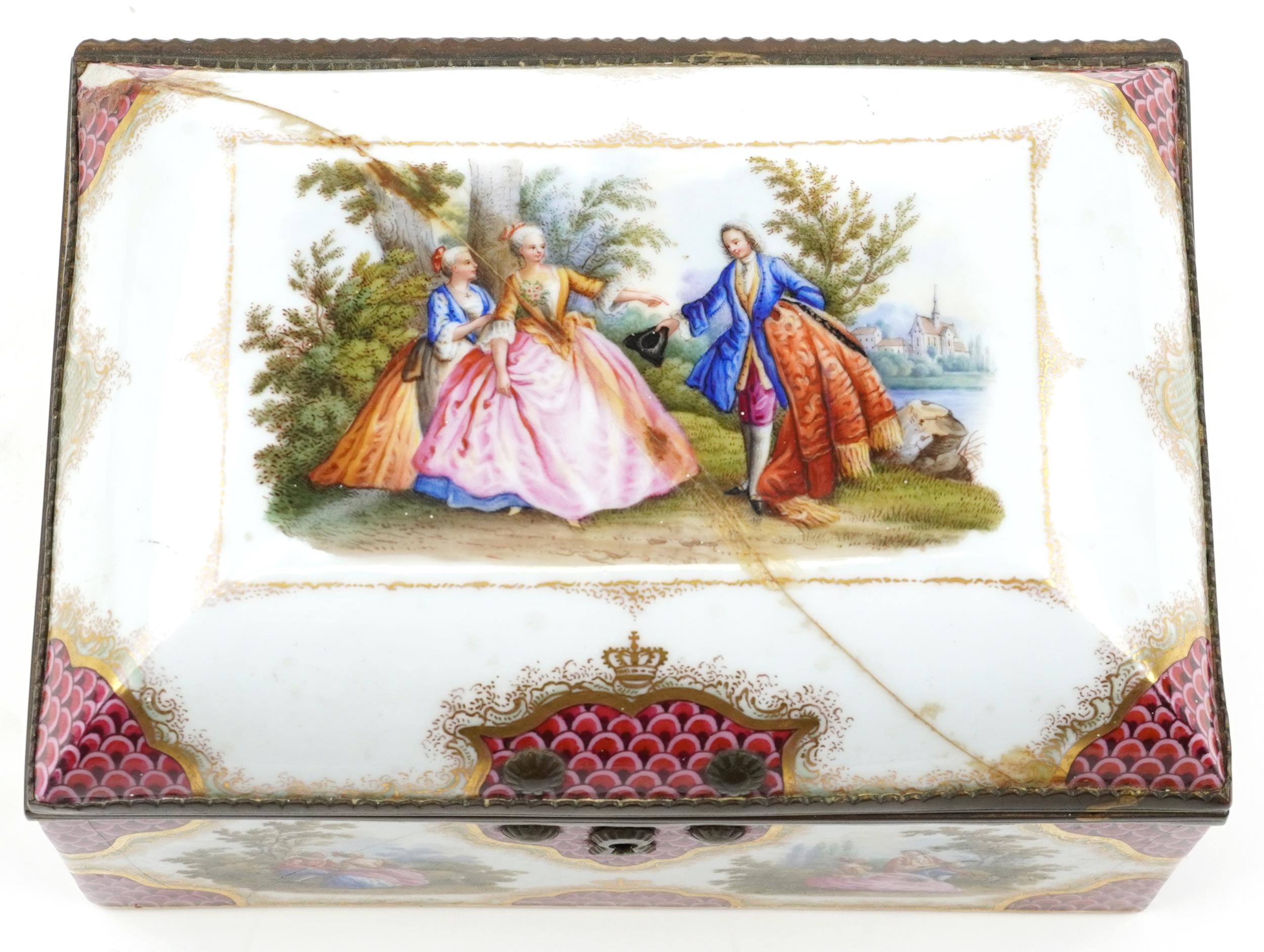 French porcelain dome topped casket hand painted with lovers scenes to the inside and out, with gilt - Image 2 of 5